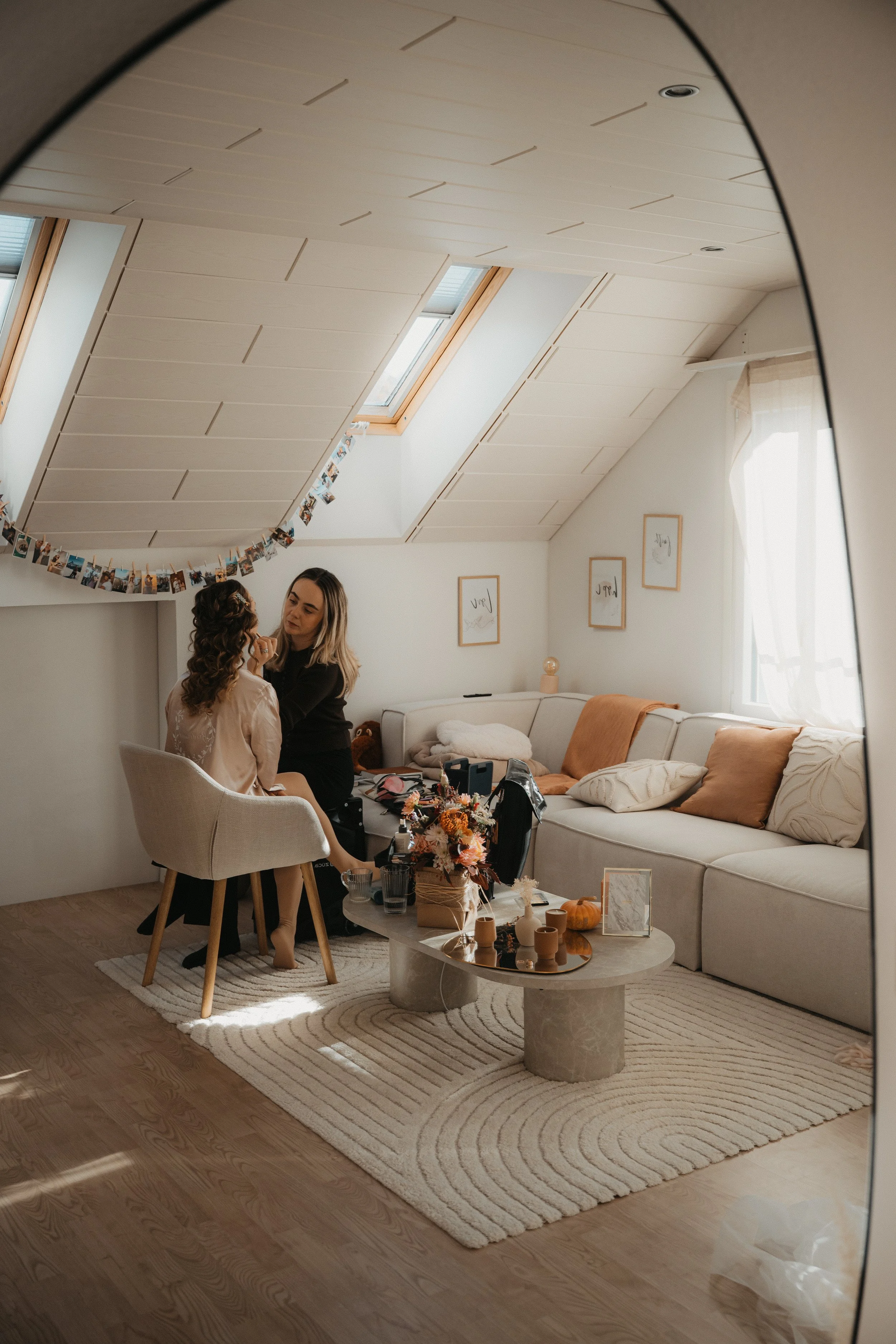 Getting Ready Hochzeit Elopement Eriz  mirjmathys.ch