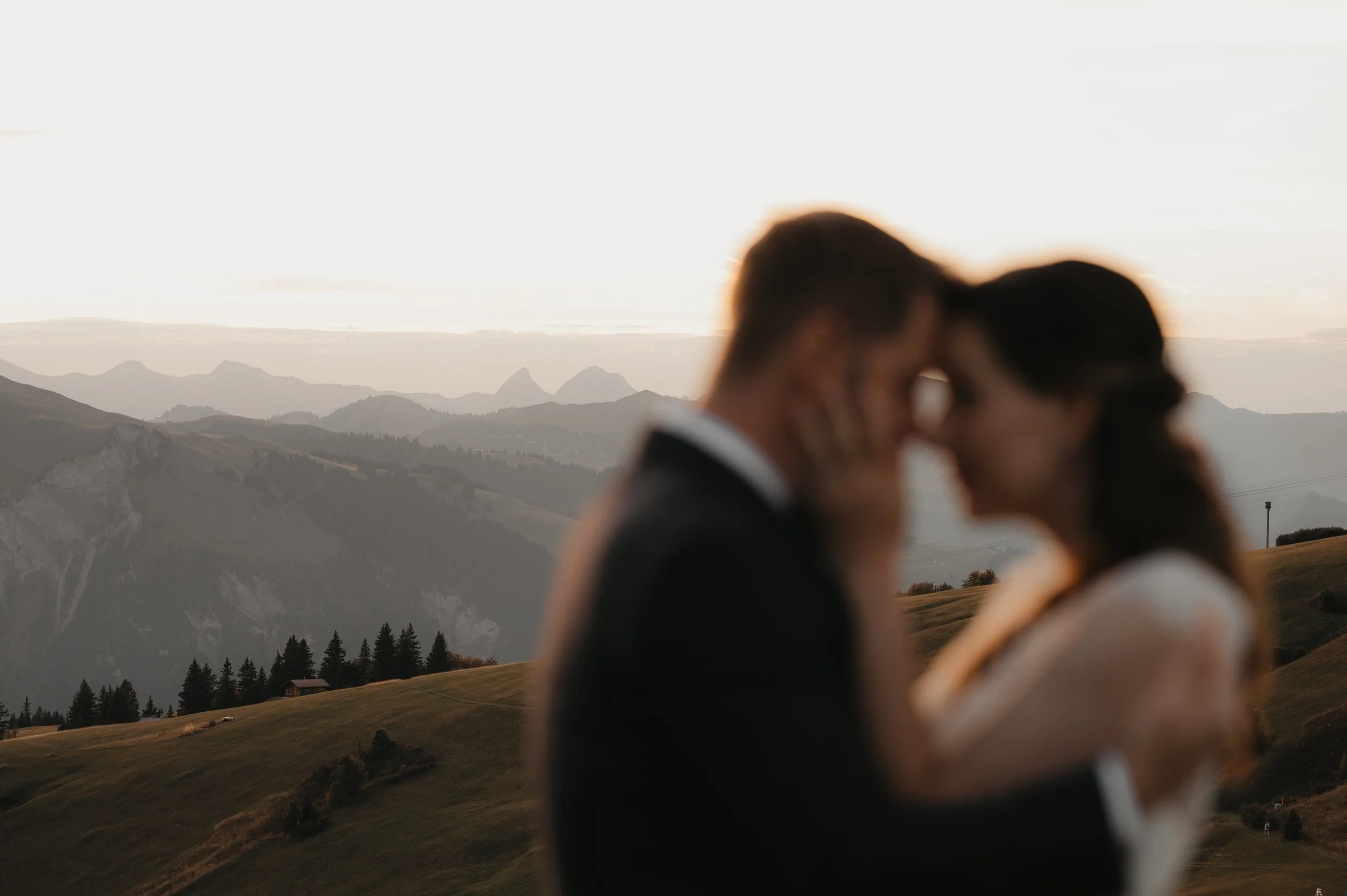 	

Hochzeit E & J Hahnenmoos Adelboden Sunsetshooting  mirjmathys.ch