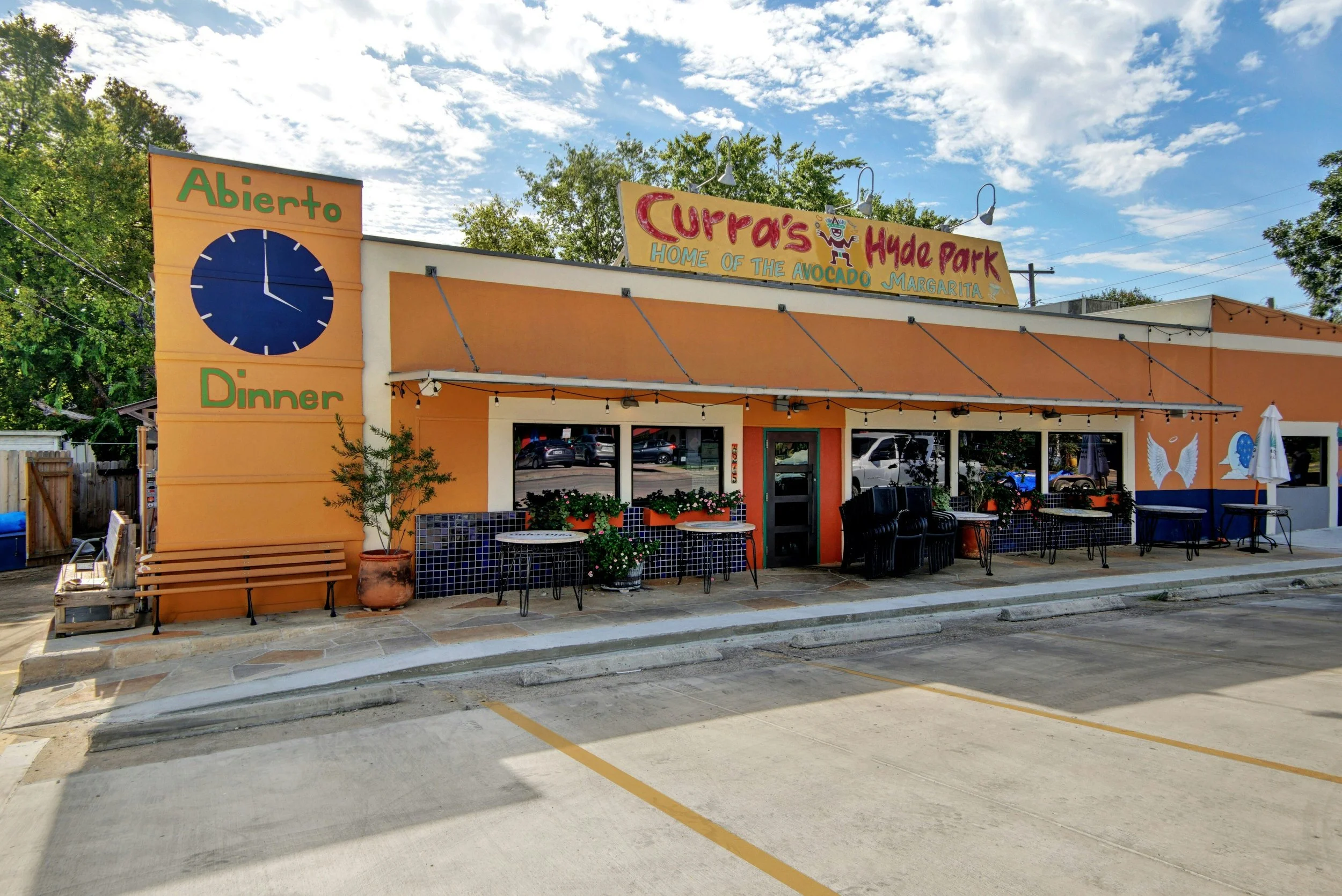 059-477213-Curras Hyde Park_13942004.jpg