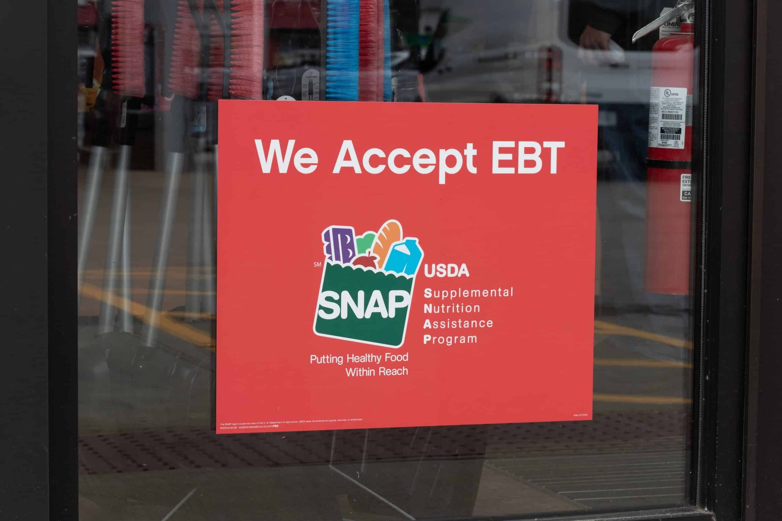 WORK REQUIREMENTS FOR SNAP ARE CHANGING. HERE’S WHAT TO KNOW IN ILLINOIS.