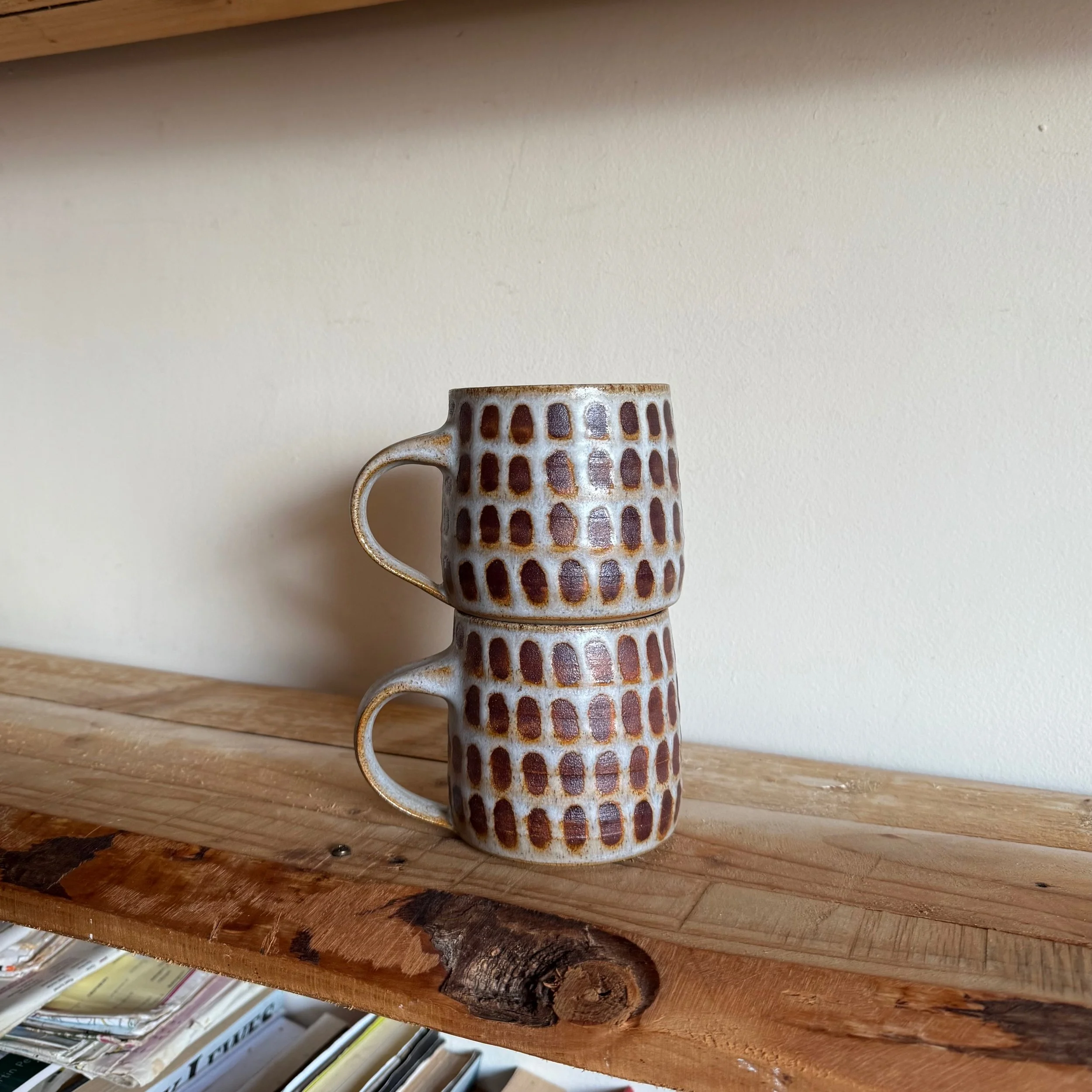 Textured patterned mug