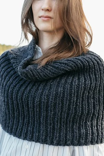 SHRUG 0109.jpg