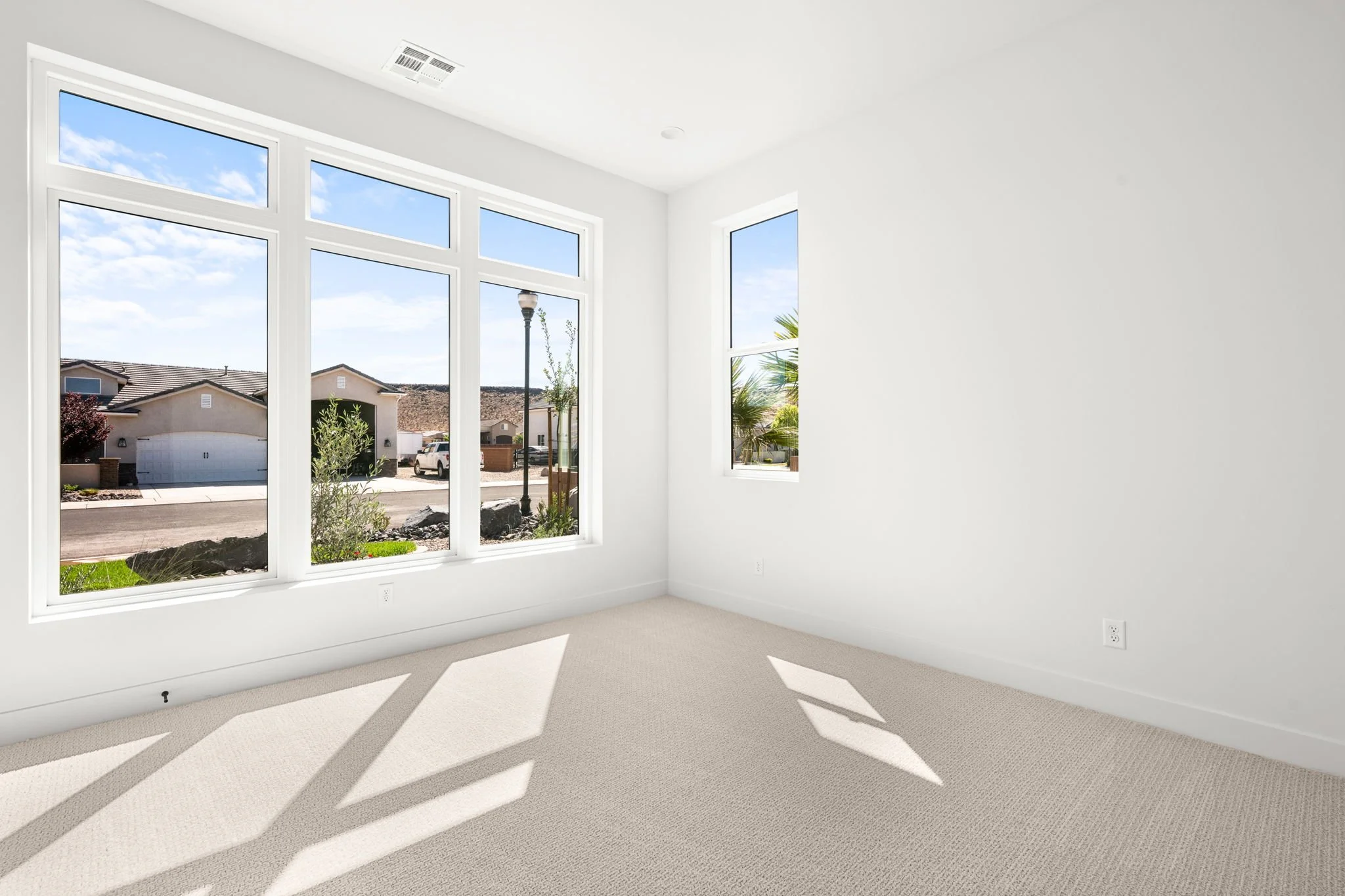 28-web-or-mls-2802 S 3600 W - www.aspencreativemedia.com - 25.jpg
