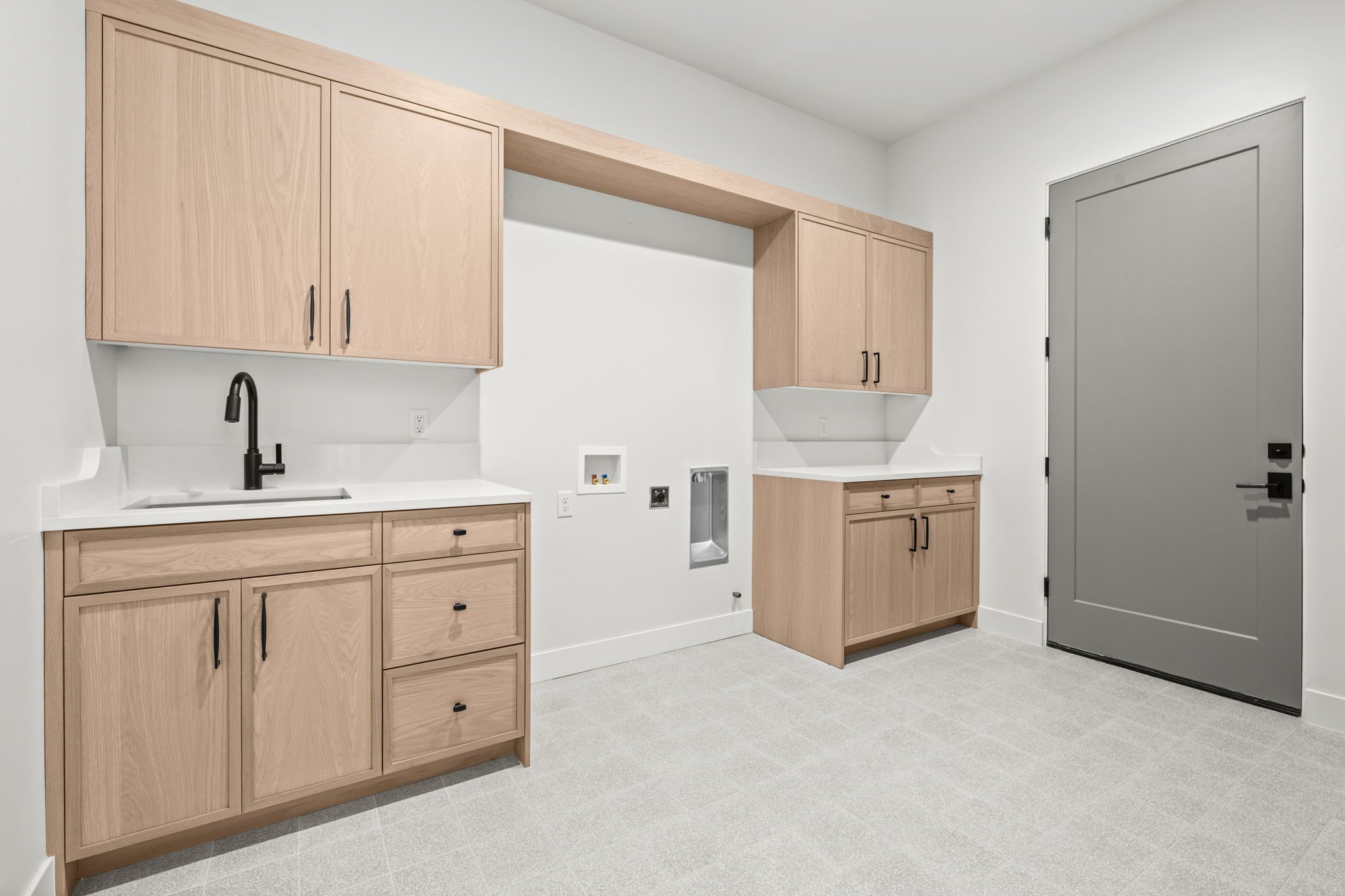 25-web-or-mls-2802 S 3600 W - www.aspencreativemedia.com - 22.jpg