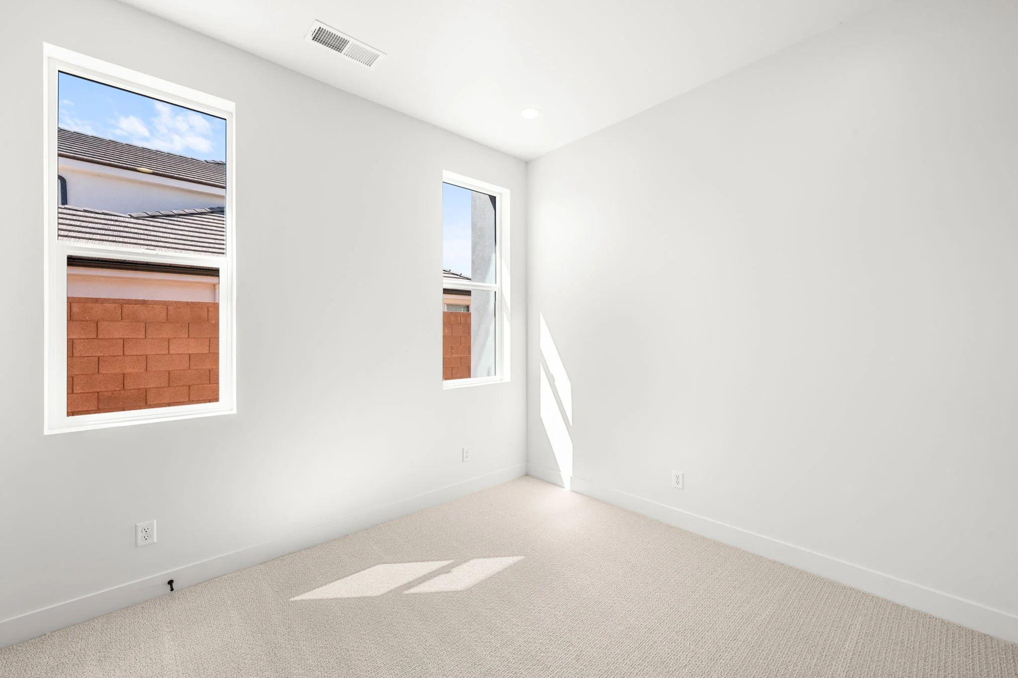 29-web-or-mls-2802 S 3600 W - www.aspencreativemedia.com - 26.jpg