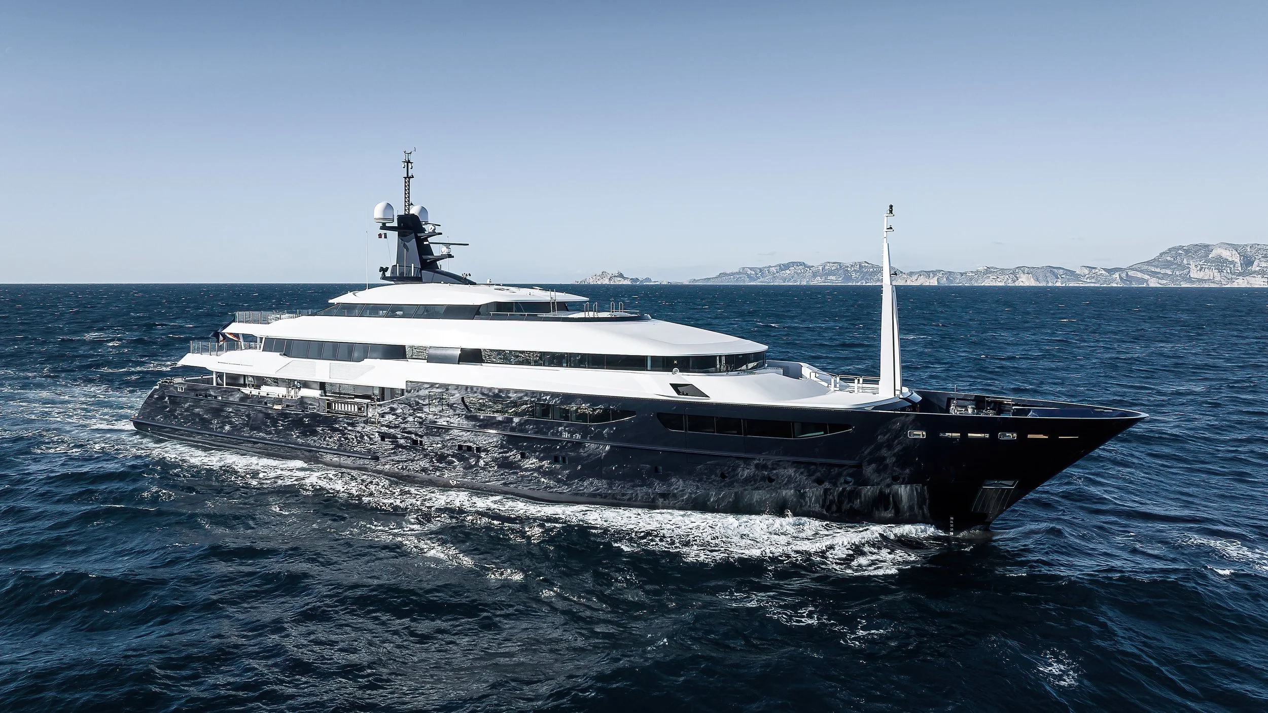 M/Y Arbema (72m)