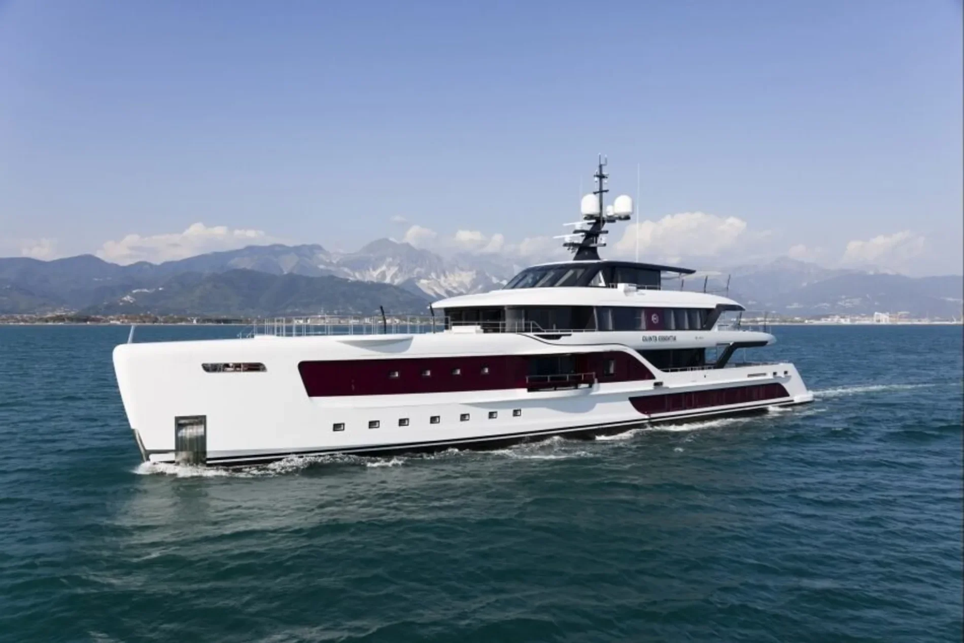 M/Y Quinta Essentia (55m)