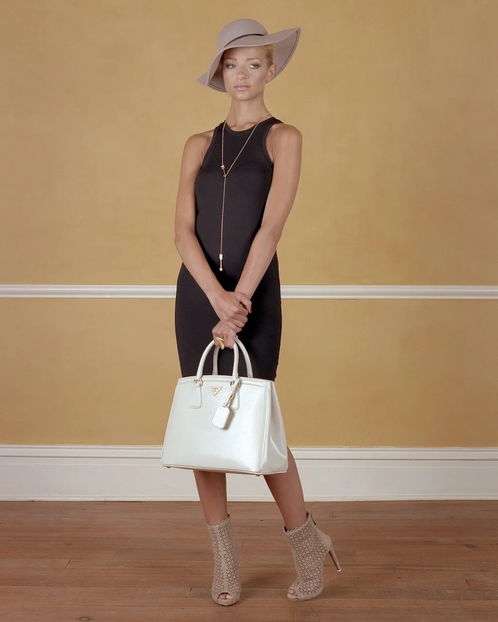 Alexandra Gould Munzel Stylist 2.jpeg