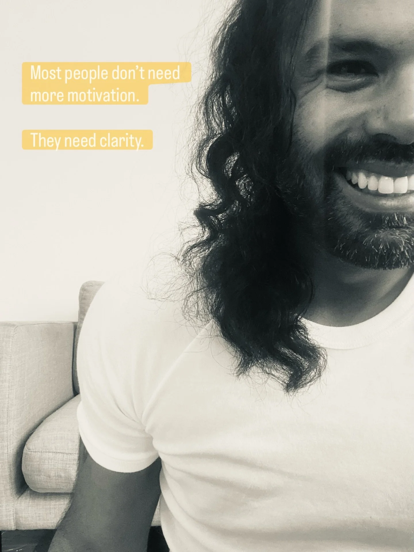 Some of the most capable people end up feeling the most foggy.

Not because they&rsquo;re broken.
But because they&rsquo;re carrying too much in their head&hellip; alone.

Coaching sessions lately have been about:
&bull; slowing the noise
&bull; aski