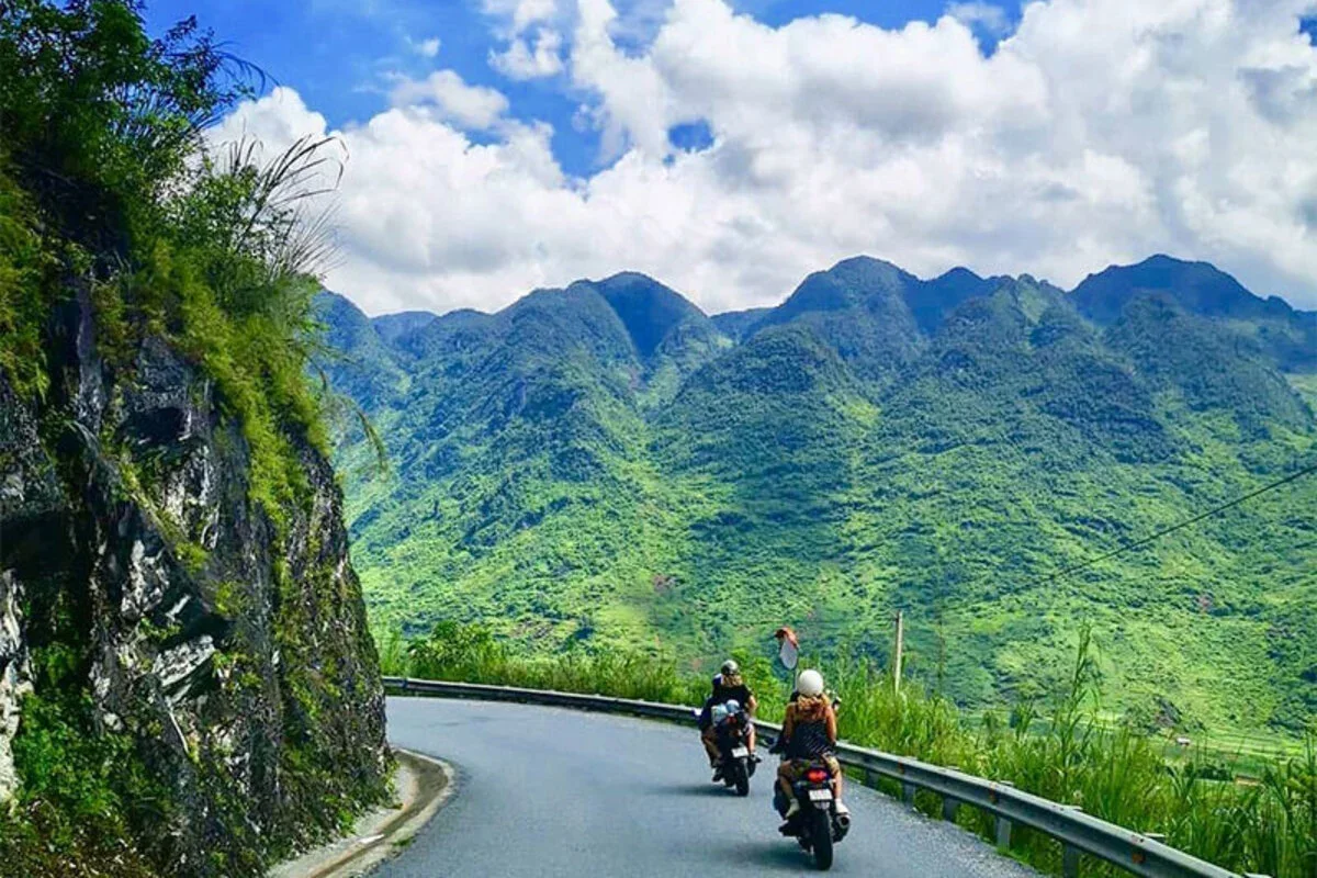 Awesome-experience-of-bike-riders-Ha-Giang.webp