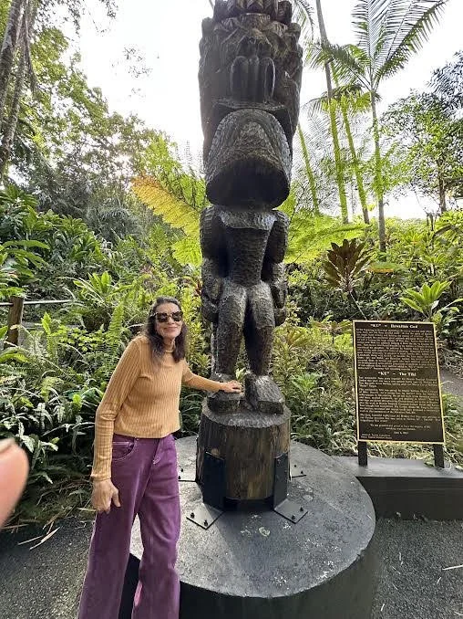 Linda next to a statue | Collage artist Hawaii