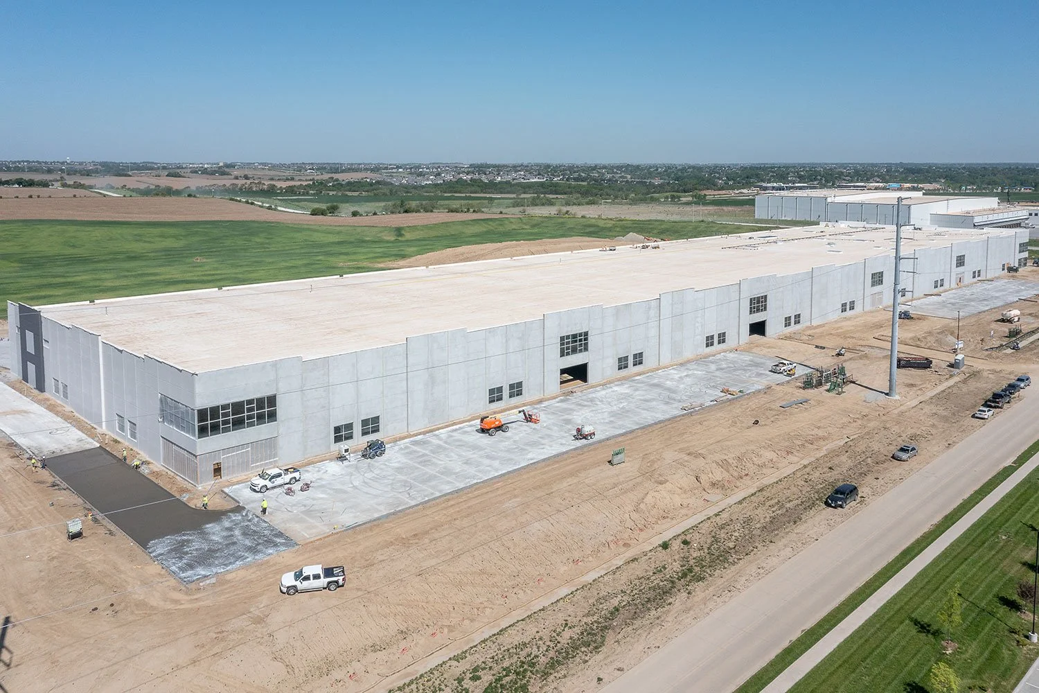 INIFINITY WAREHOUSE (IN CONSTRUCTION)