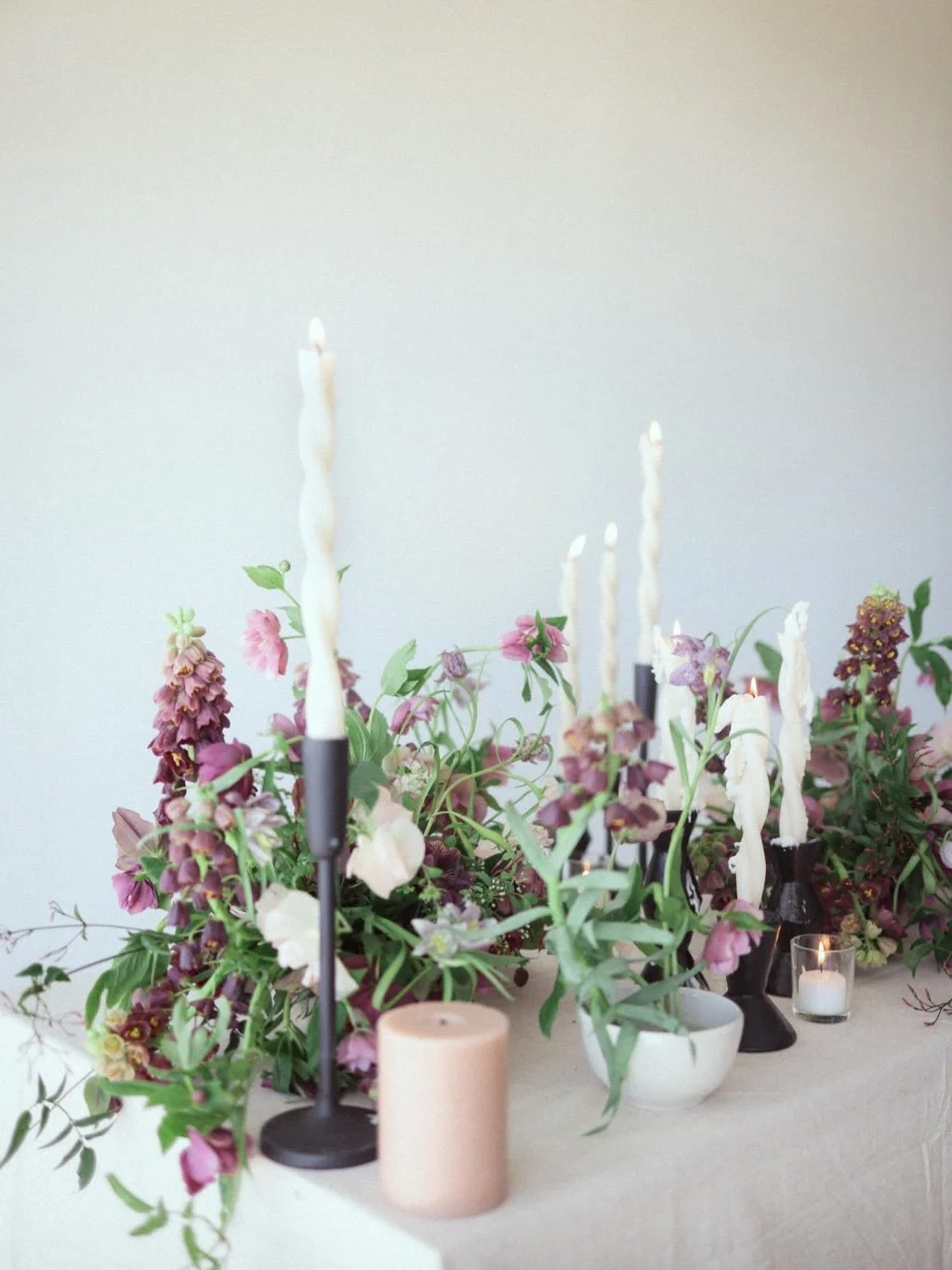 feeling the changing of the seasons &mdash; celebrating with dancing Fritillaria.🤍