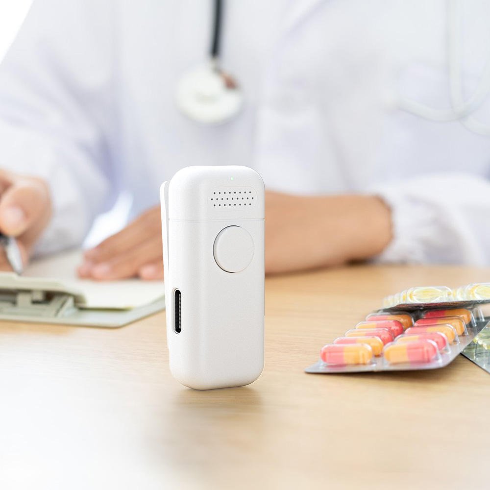 This Little AI Microphone Is a Game-Changer for Seniors ✨