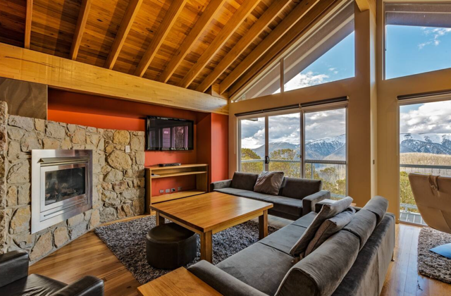 Altezza penthouse view.png