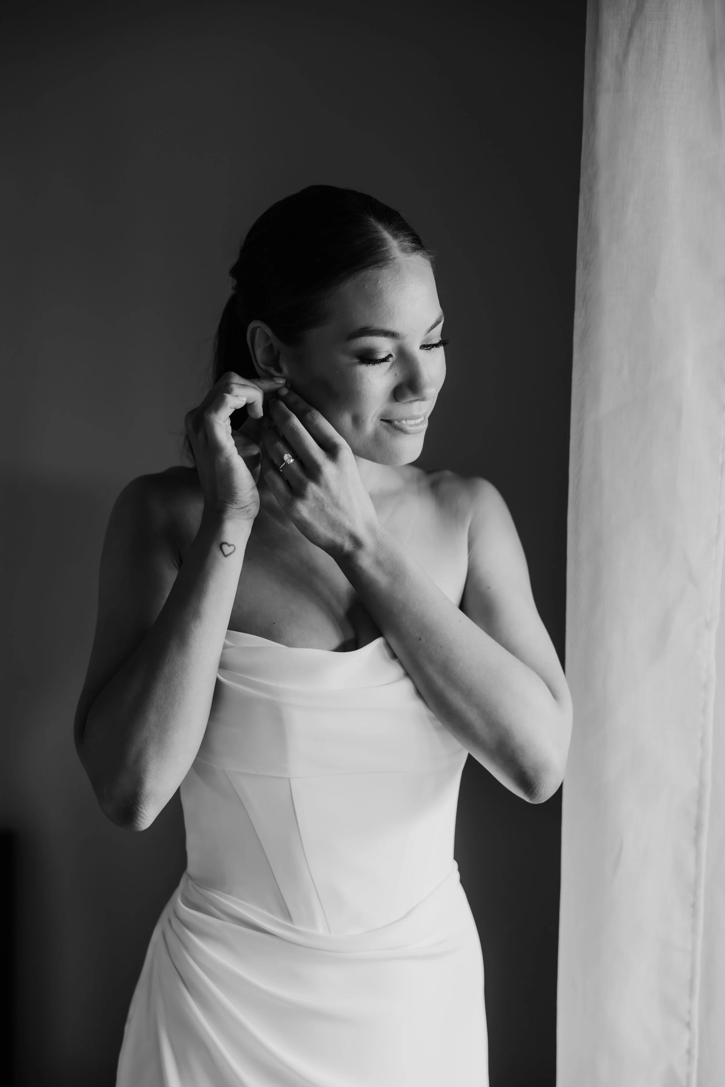 A black and white portrait wedding photogtaphy by Lee Burgess from Love and Life Photography