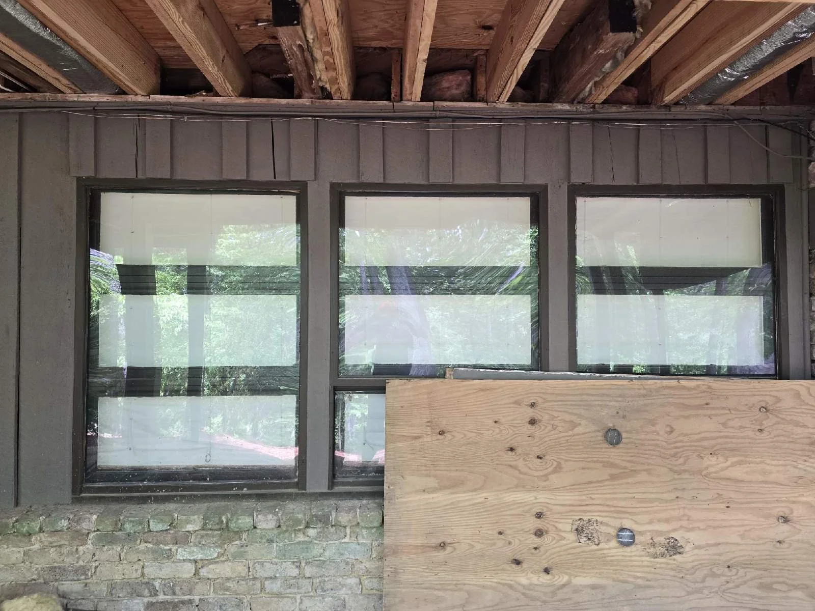 BEFORE. After a tree fell on this home and caused extensive damage, the homeowner needed more than a simple repair — they needed experienced guidance and precise window installation to restore both safety and comfort. We completed an extensive window