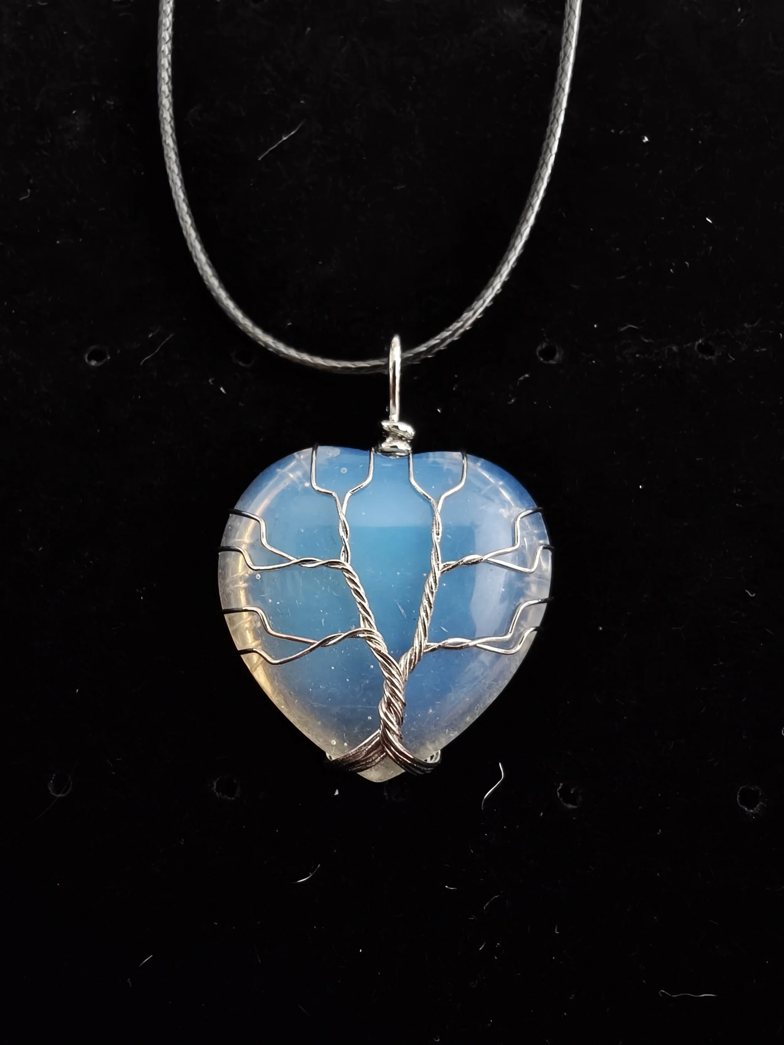 Heart Stone Wire Necklace large
