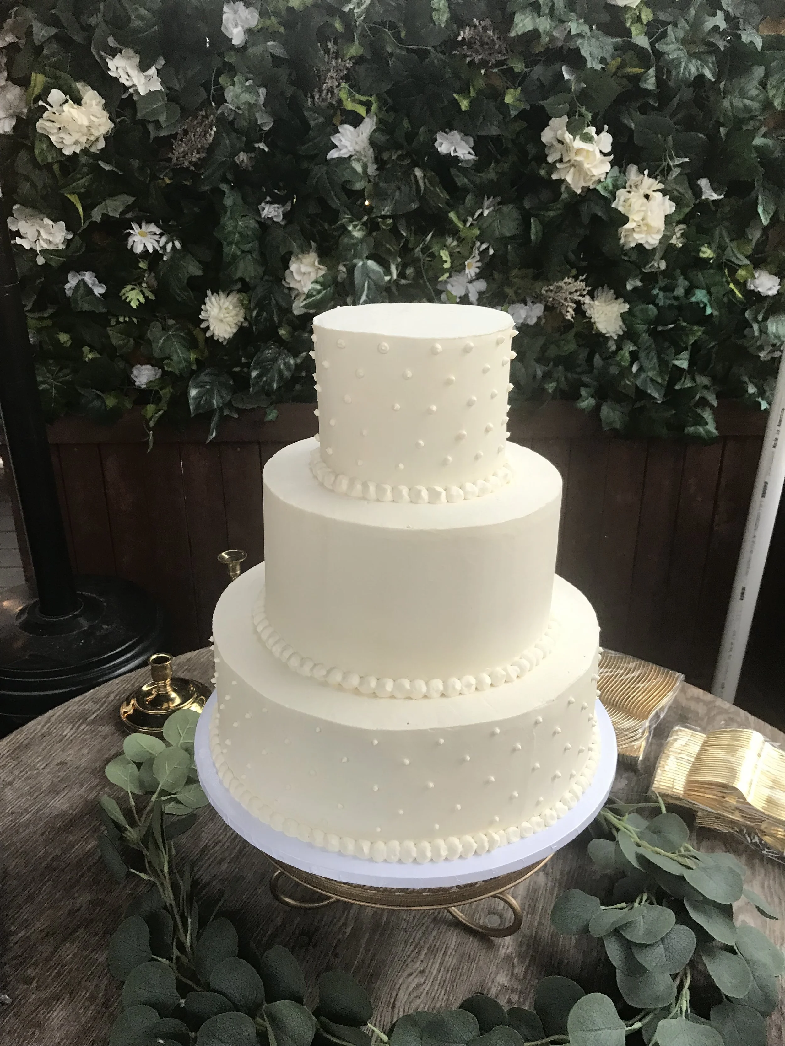 Signature Classic Wedding Cake
