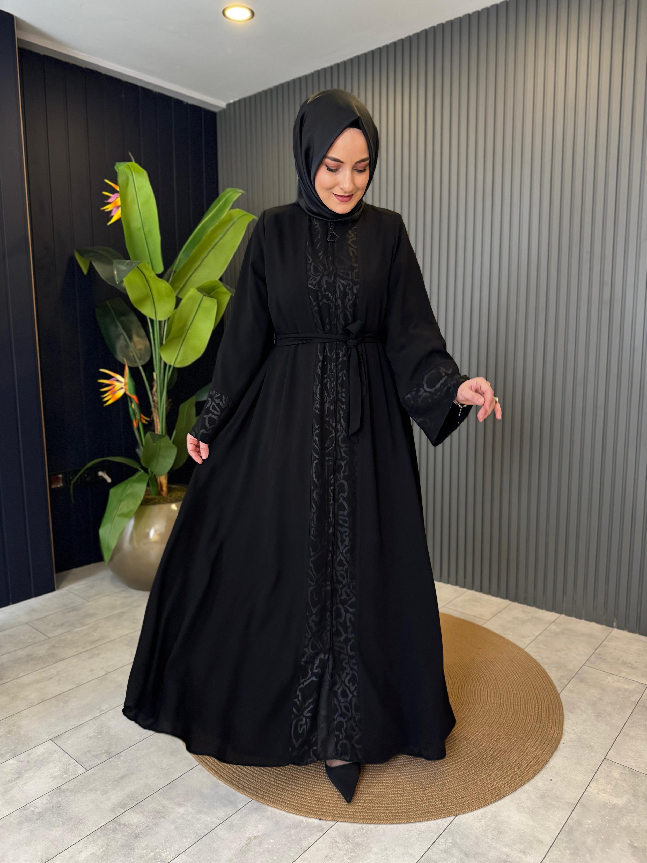 Zip-up Abaya with Belt