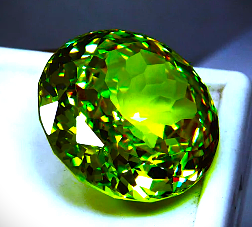 Green Round Zircon Cut Natural Zircon