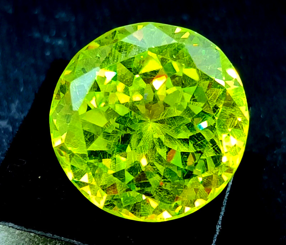 Lime Green Round Zircon Cut Natural Zircon