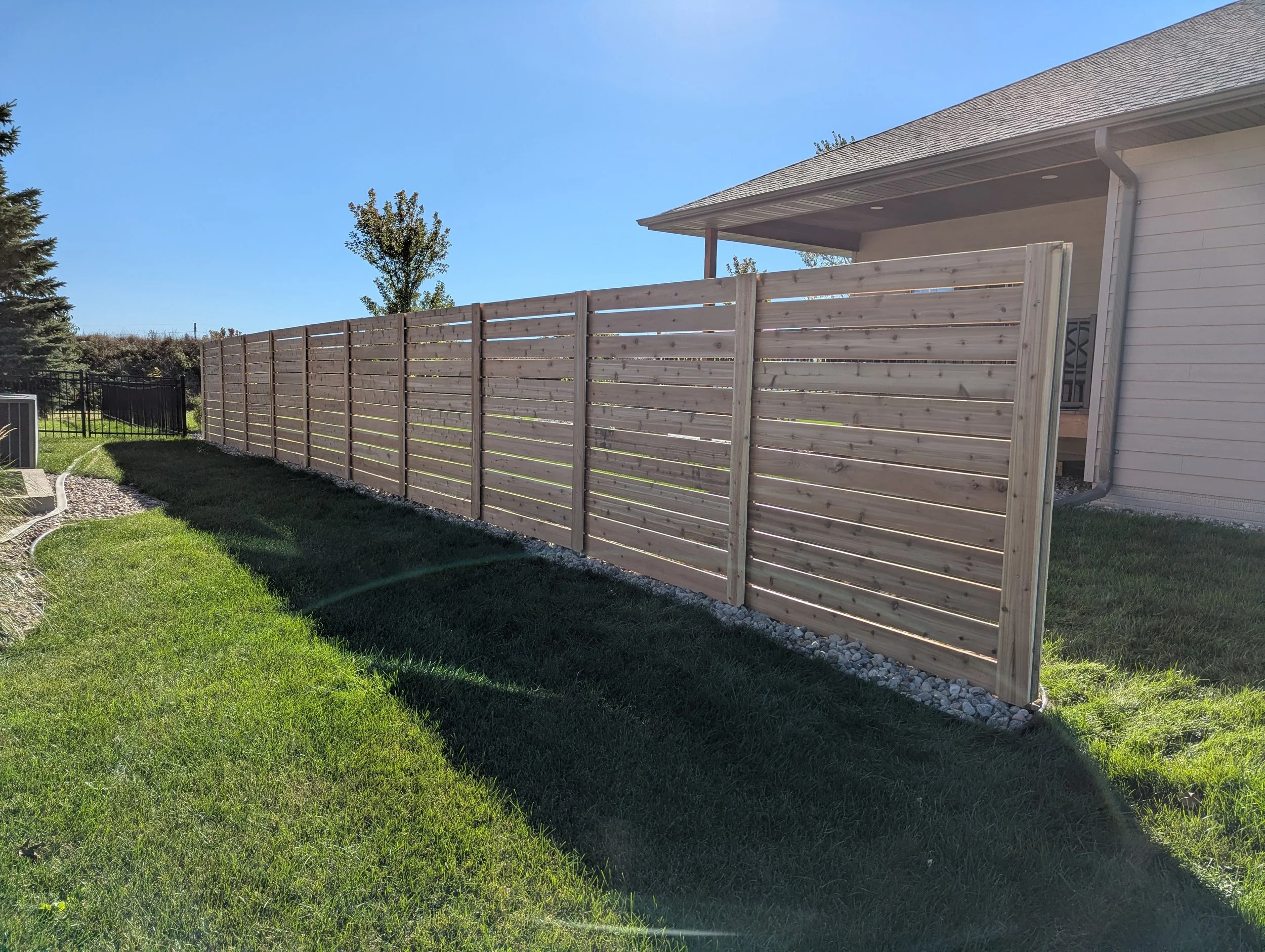 6 ft Horizontal fence with postmasters 