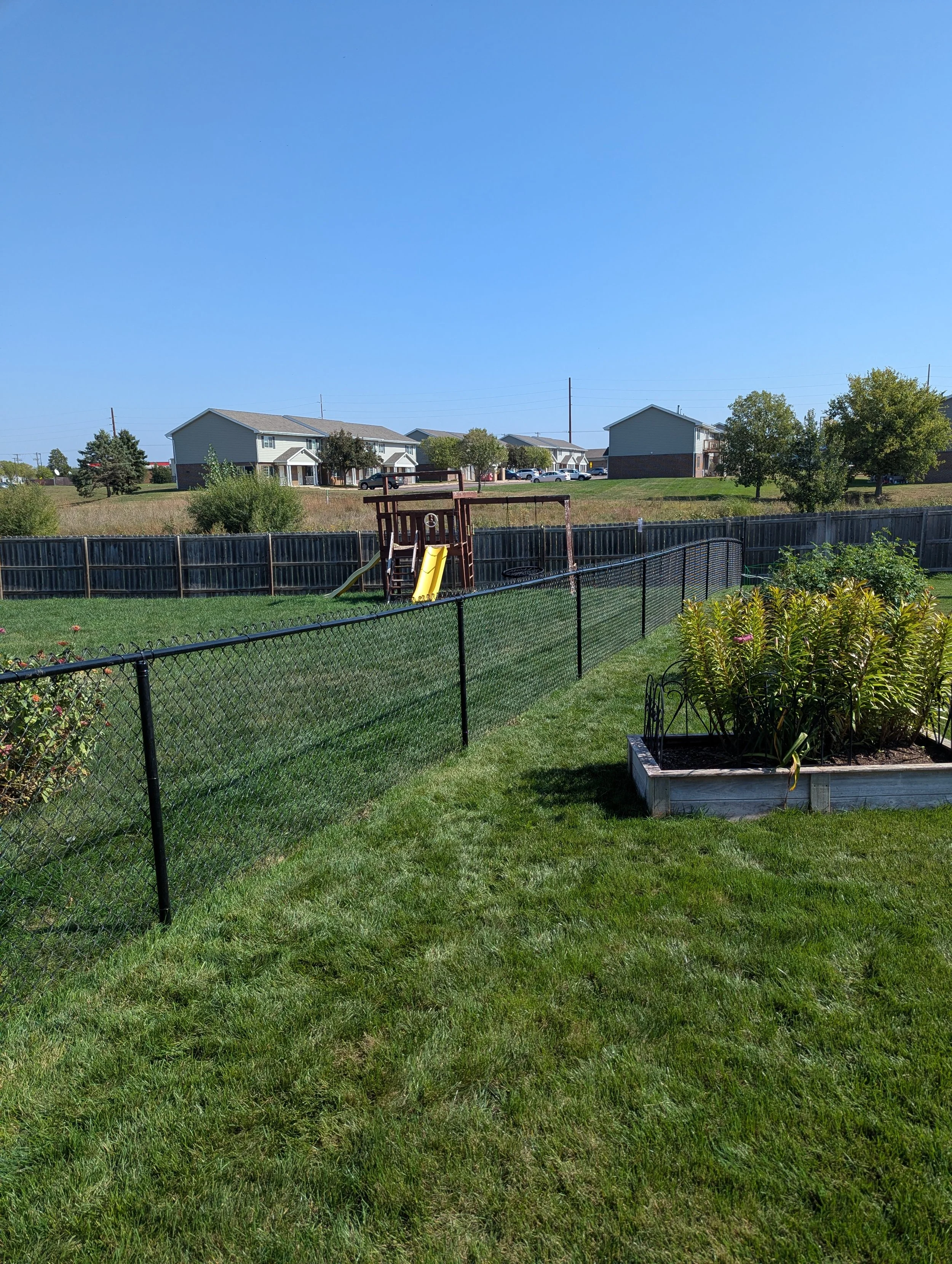 4 ft black chain link