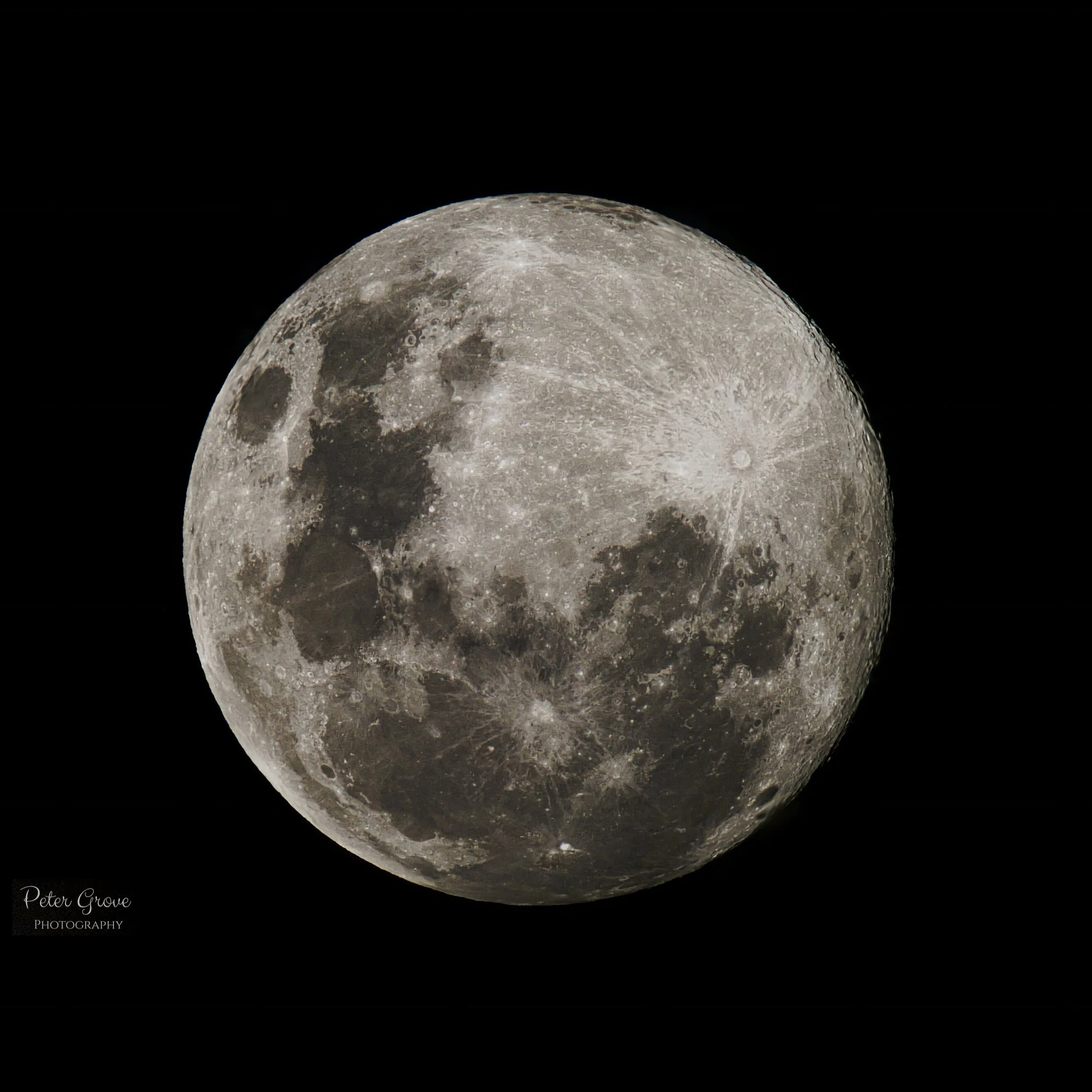 _R5_4527_WM_LQ.jpg
