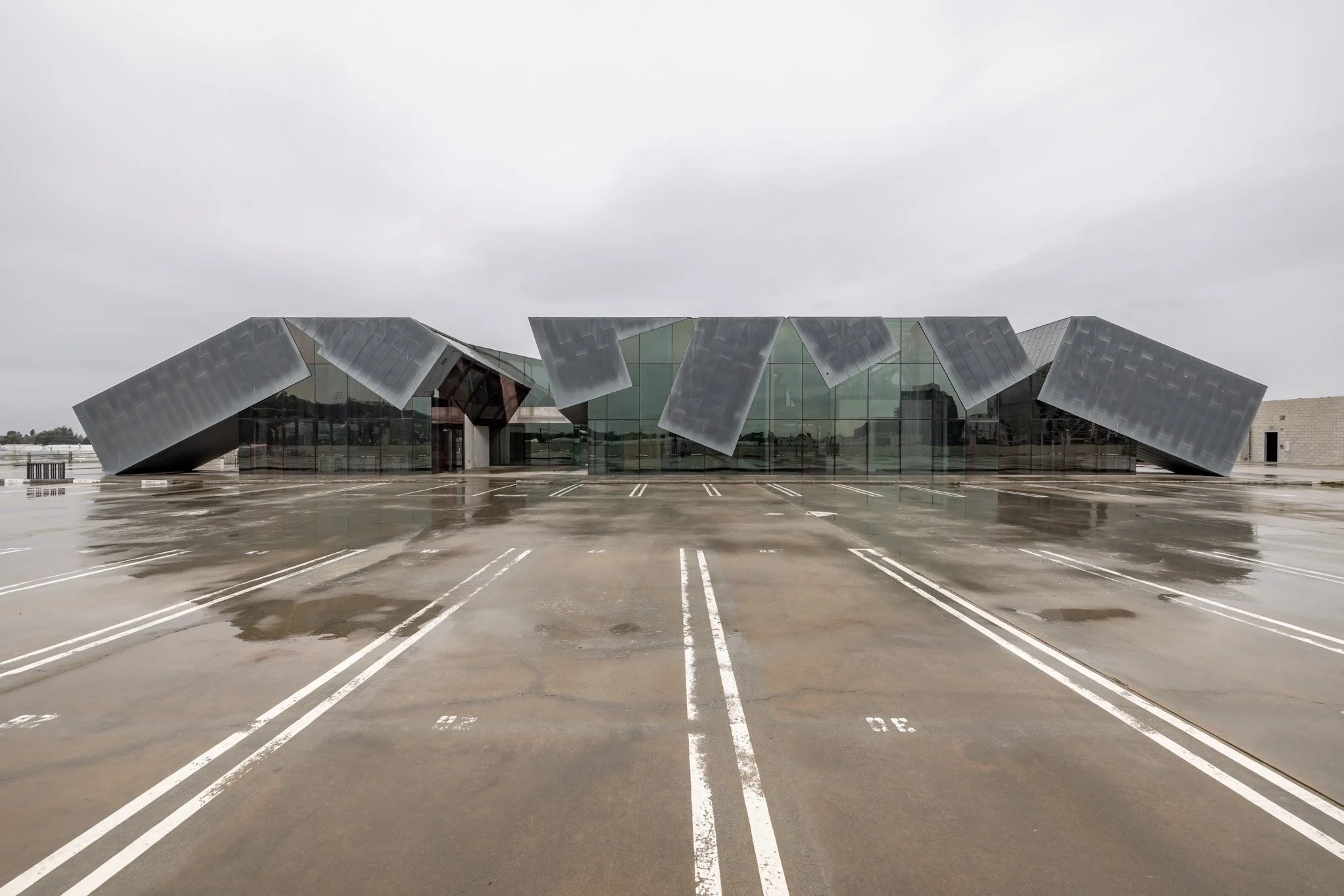 Expert Partner vs. Digital Marketplace: A Guide to LA's Venue Landscape