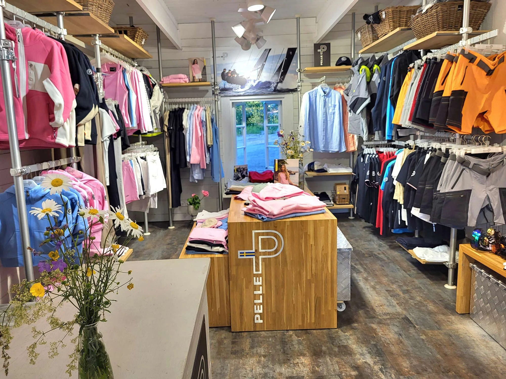 Pelle-P-shop-barosund-2.jpeg