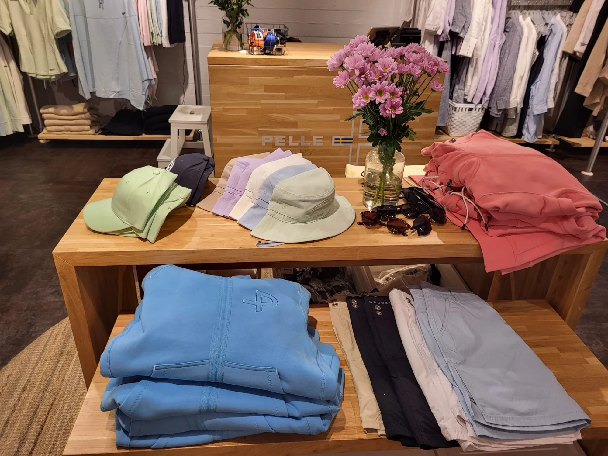 Pelle-P-Lauttasaari-shop-8.jpeg