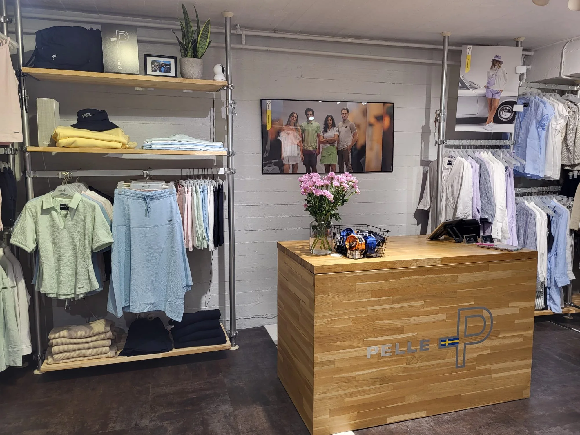 Pelle-P-Lauttasaari-shop-4.jpeg