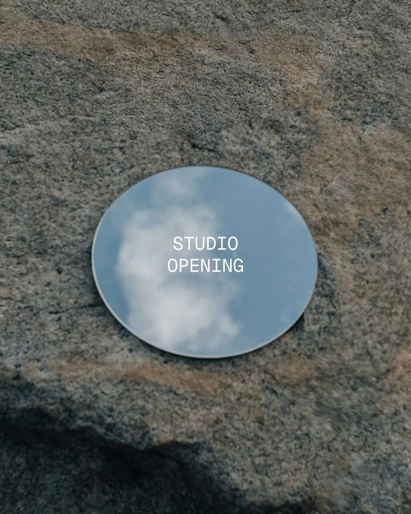 Less noise. More presence.

Ein neuer Raum entsteht.

Opening soon.

#barepractice #movementdonewell #koelnsued