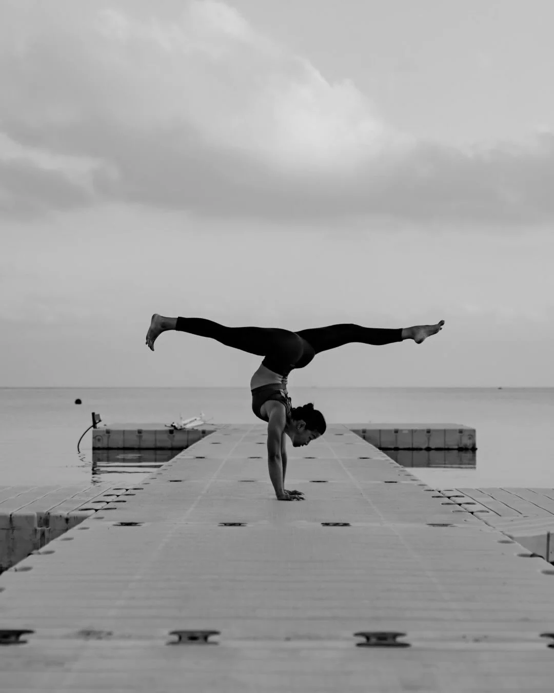 Armbalances &middot; Workshop with Carmen Lee-Schneider

19 July &middot; 10&ndash;12 am &middot; Mainzer Str. 47 &middot; K&ouml;ln

Carmen is visiting from Brisbane, Australia &ndash; she&rsquo;s been here before, two years ago, and we are glad to 