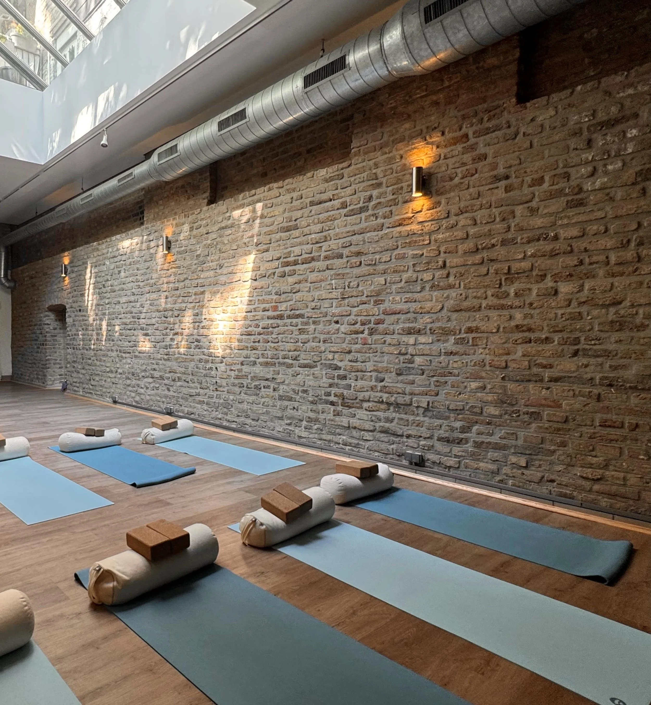 The space. Mainzer Str.

#barepractice #movementdonewell #koelnsuedstadt