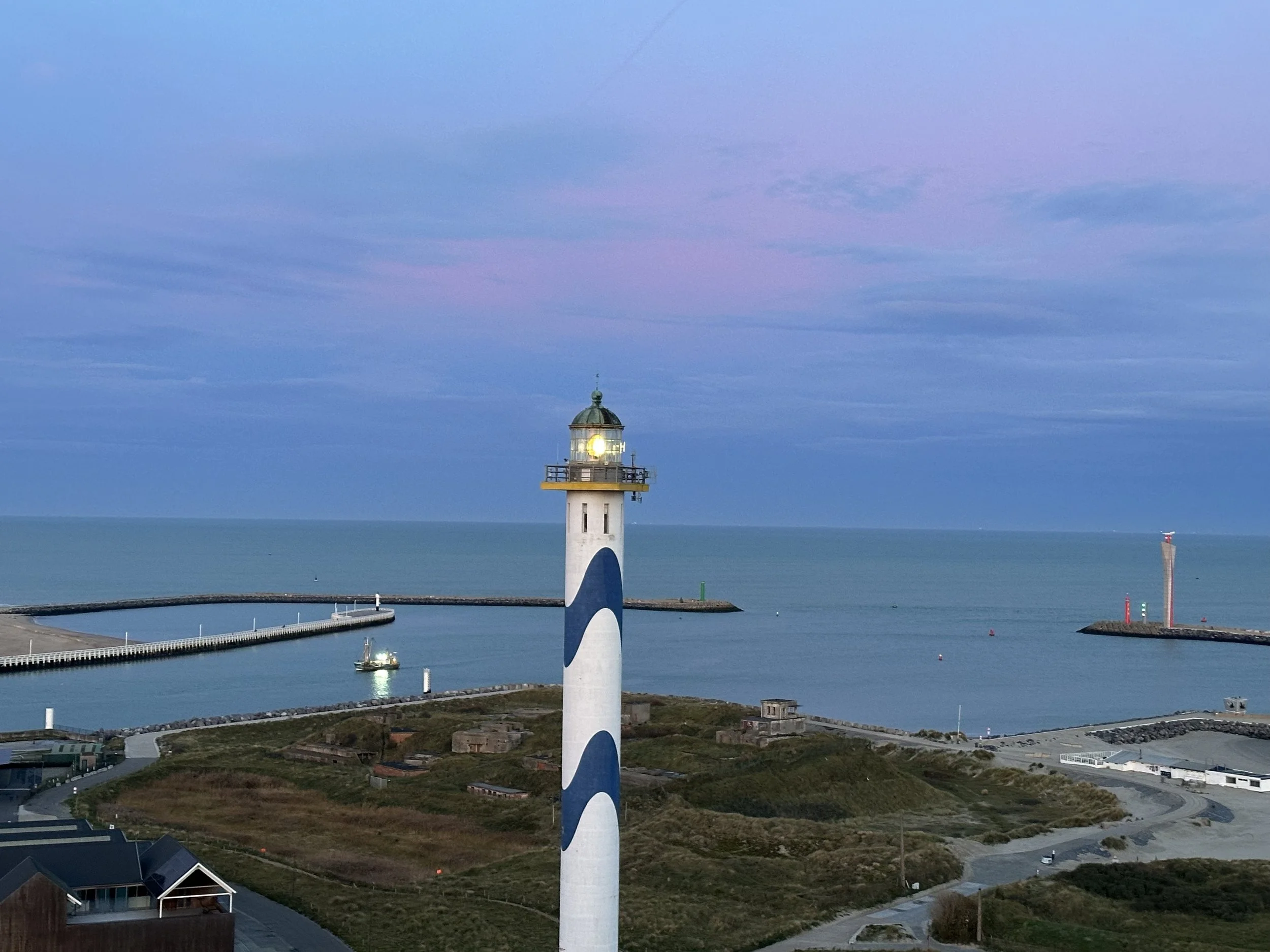 2025-11-12 07.45.56.jpg