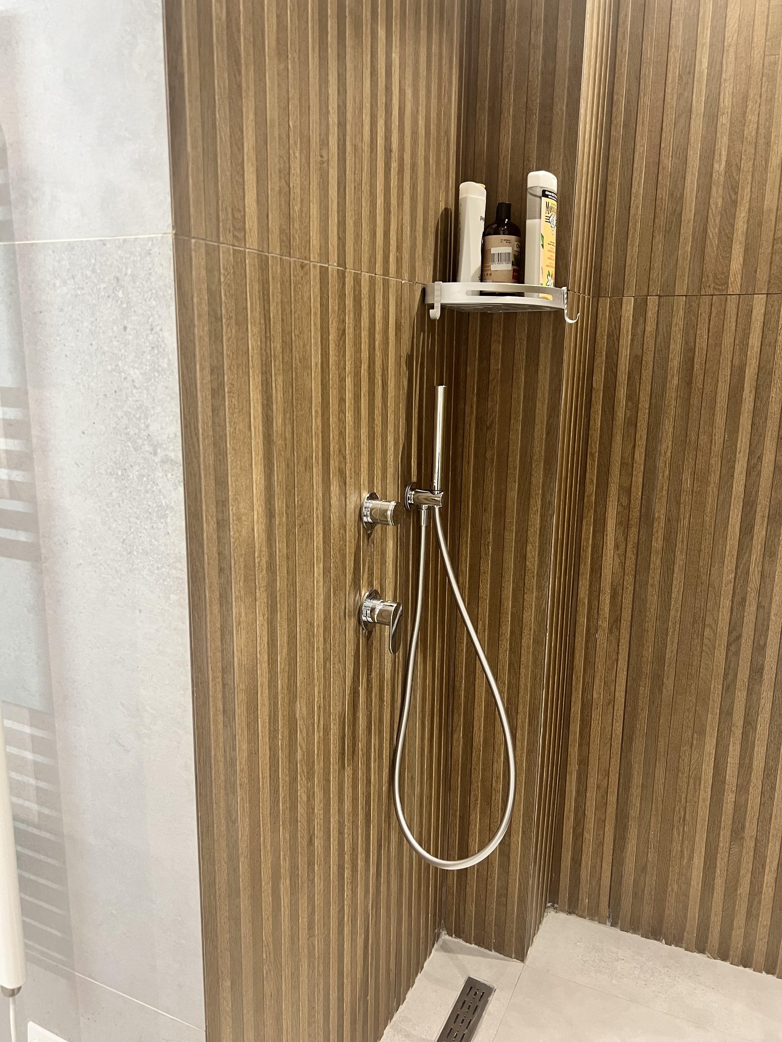 Shower 1.jpg