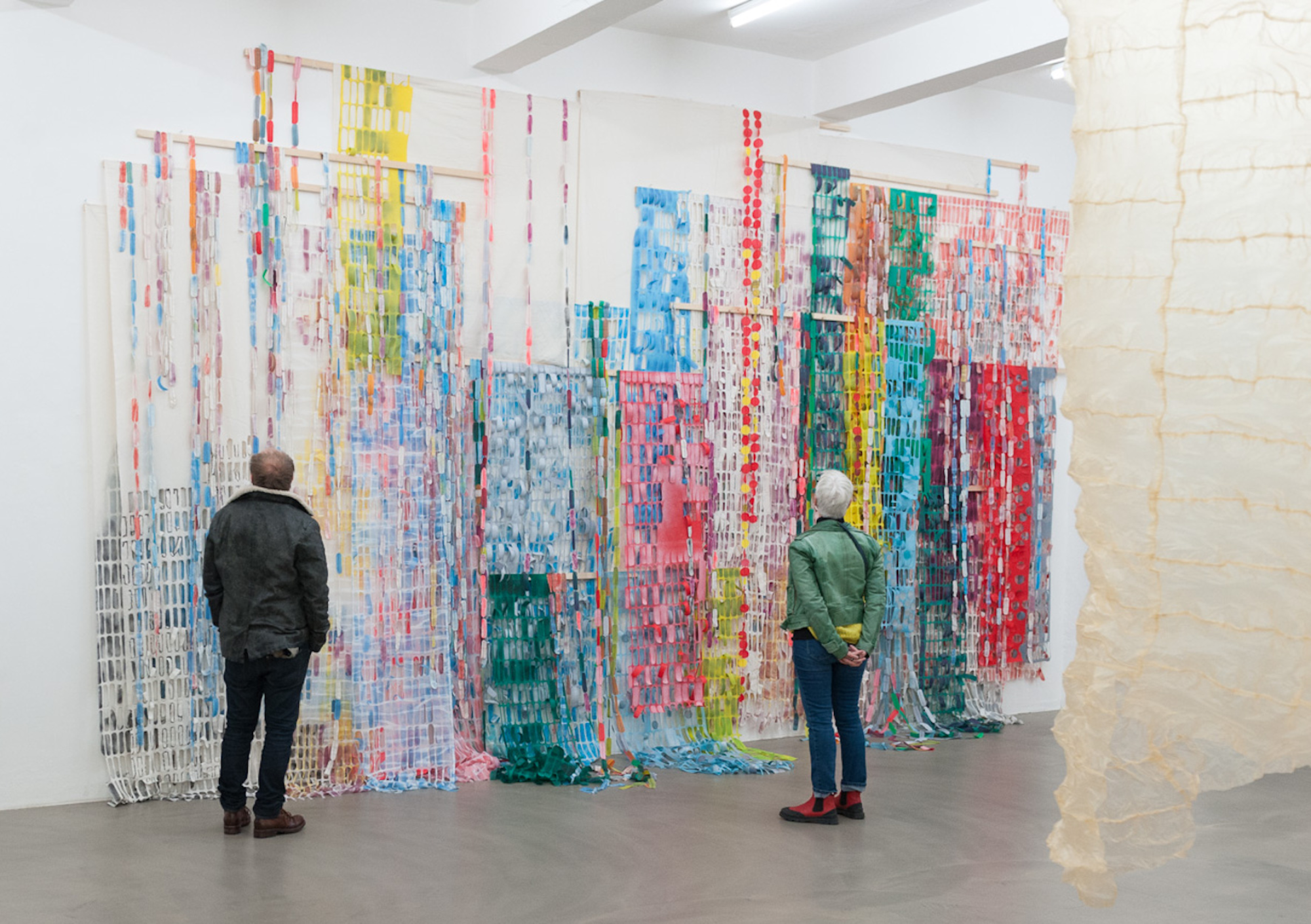 You can‘t hide anymore, 2019, Ausstellungsansicht: Schichten. Stränge. Stofflichkeiten. Künstlerhaus Dortmund, 2020