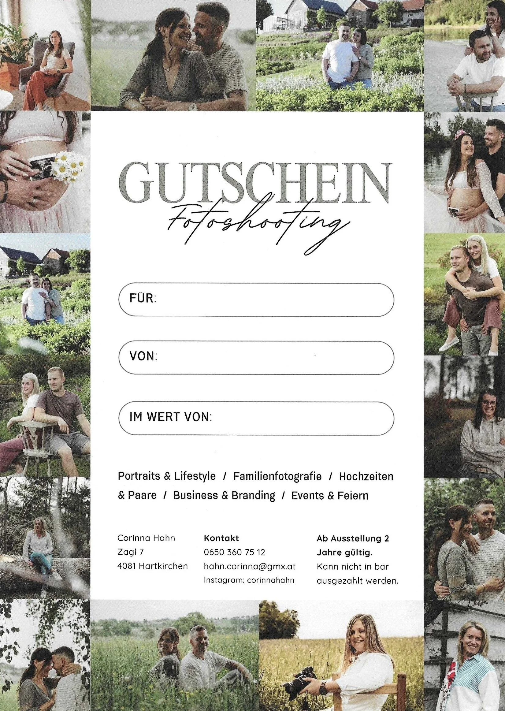Verschiedene Fotos von Paaren und Einzelpersonen bei Natur- und Stadtfotoshootings, mit Personen unterschiedlich im Freien und drinnen. Im Mittelpunkt ein Gutschein für Fotoshootings.