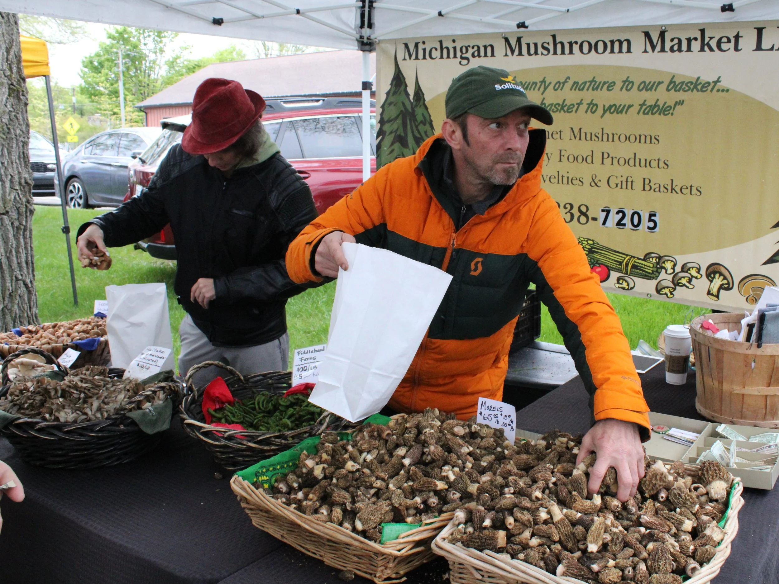 michigan mushroom market.jpg