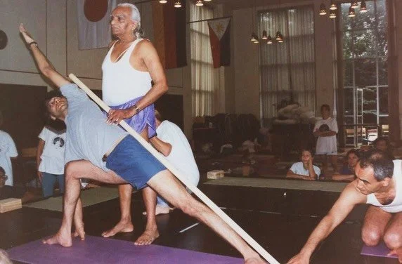 Onwards we go.

Join me for a long slow dynamic vinyasa class:
8.00am-9.30am
Yōgāsana 
KSL, 180 Battersea High Street
Turn up and pay or book through website www.jennymyoga.co.uk
&pound;12 
BRING A MAT.

Saturdays, I am teaching @moreyoga_ Battersea
