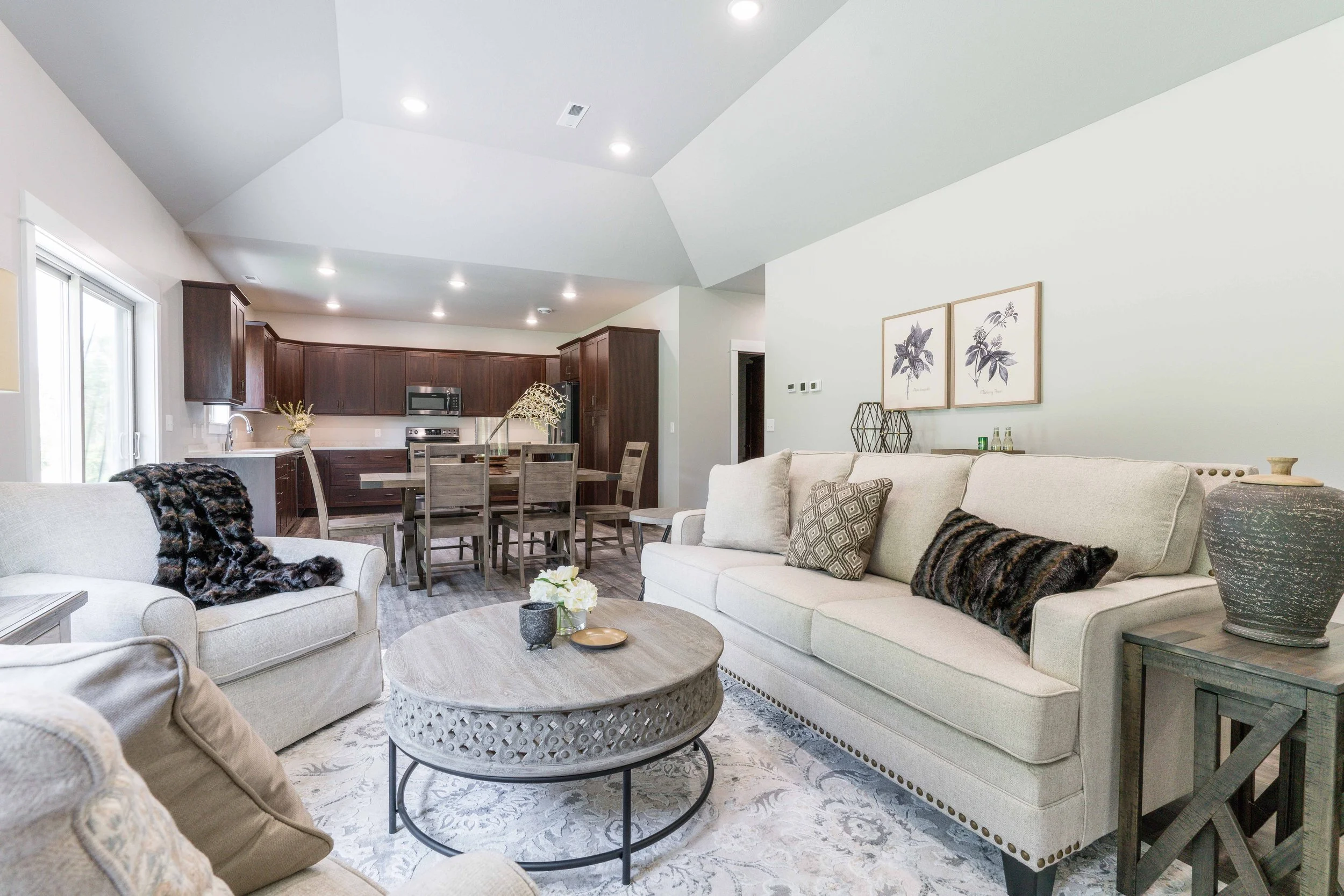 734 Oak Trl-0045.jpg