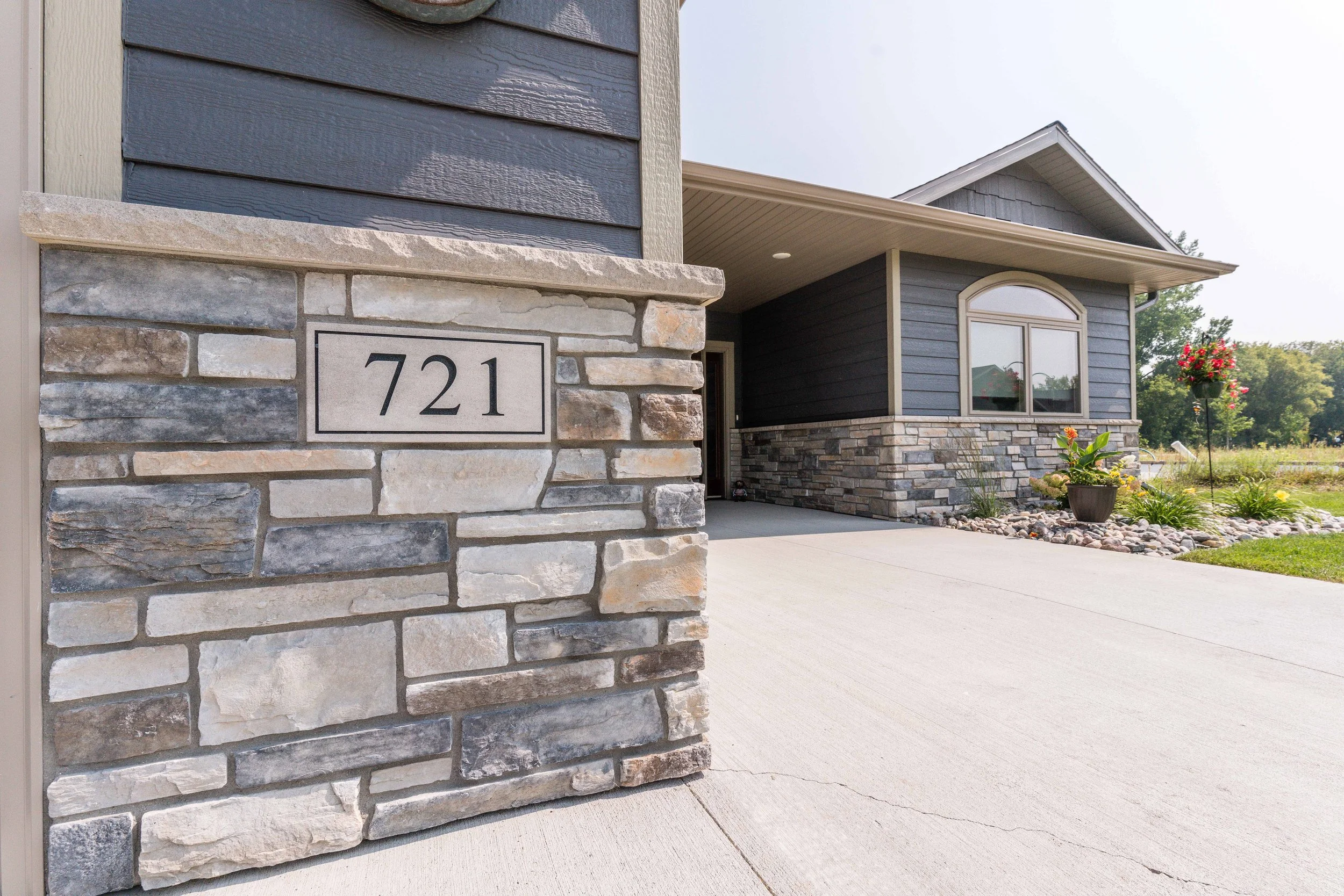 721 Oak Trl-0003.jpg