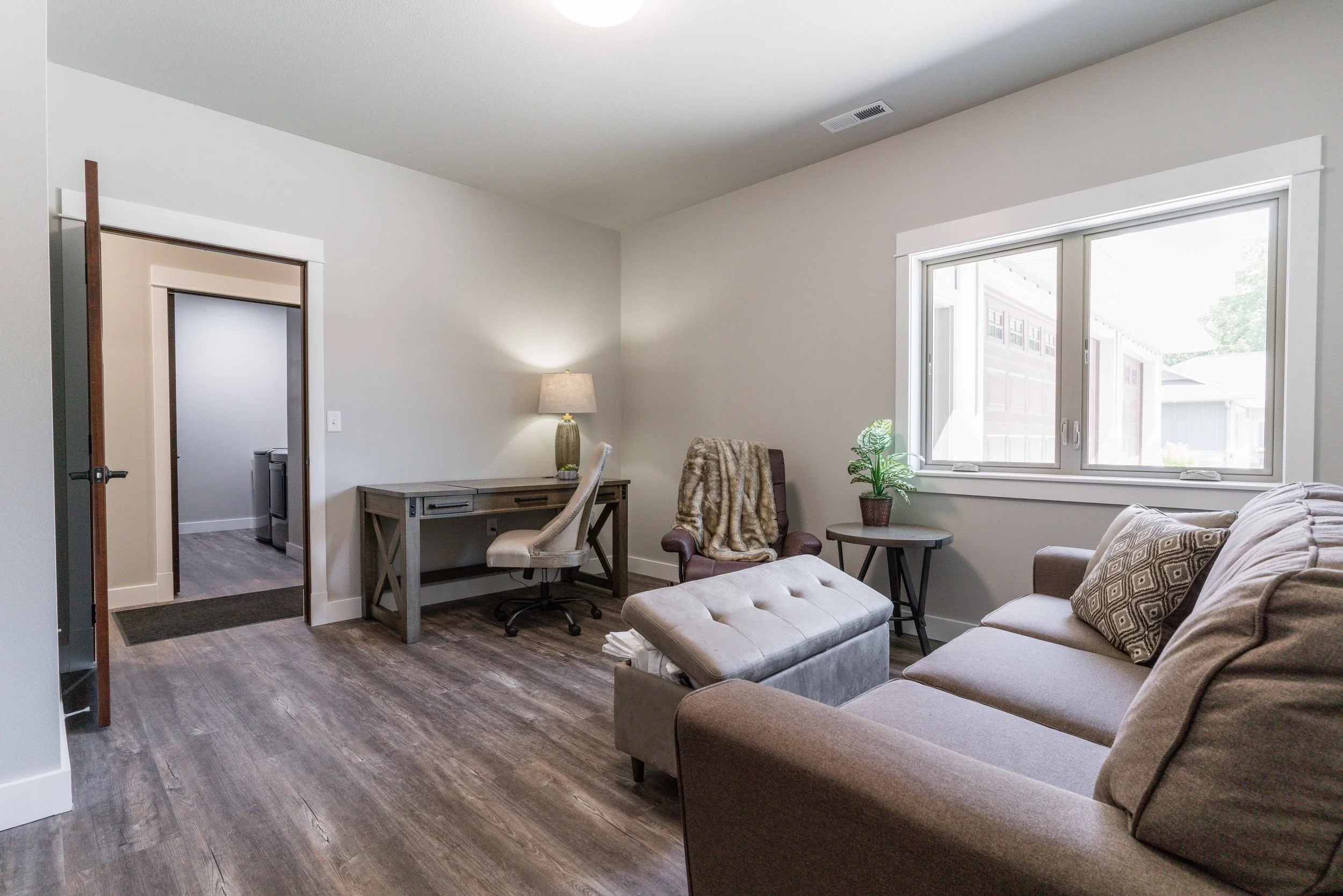 734 Oak Trl-0047.jpg