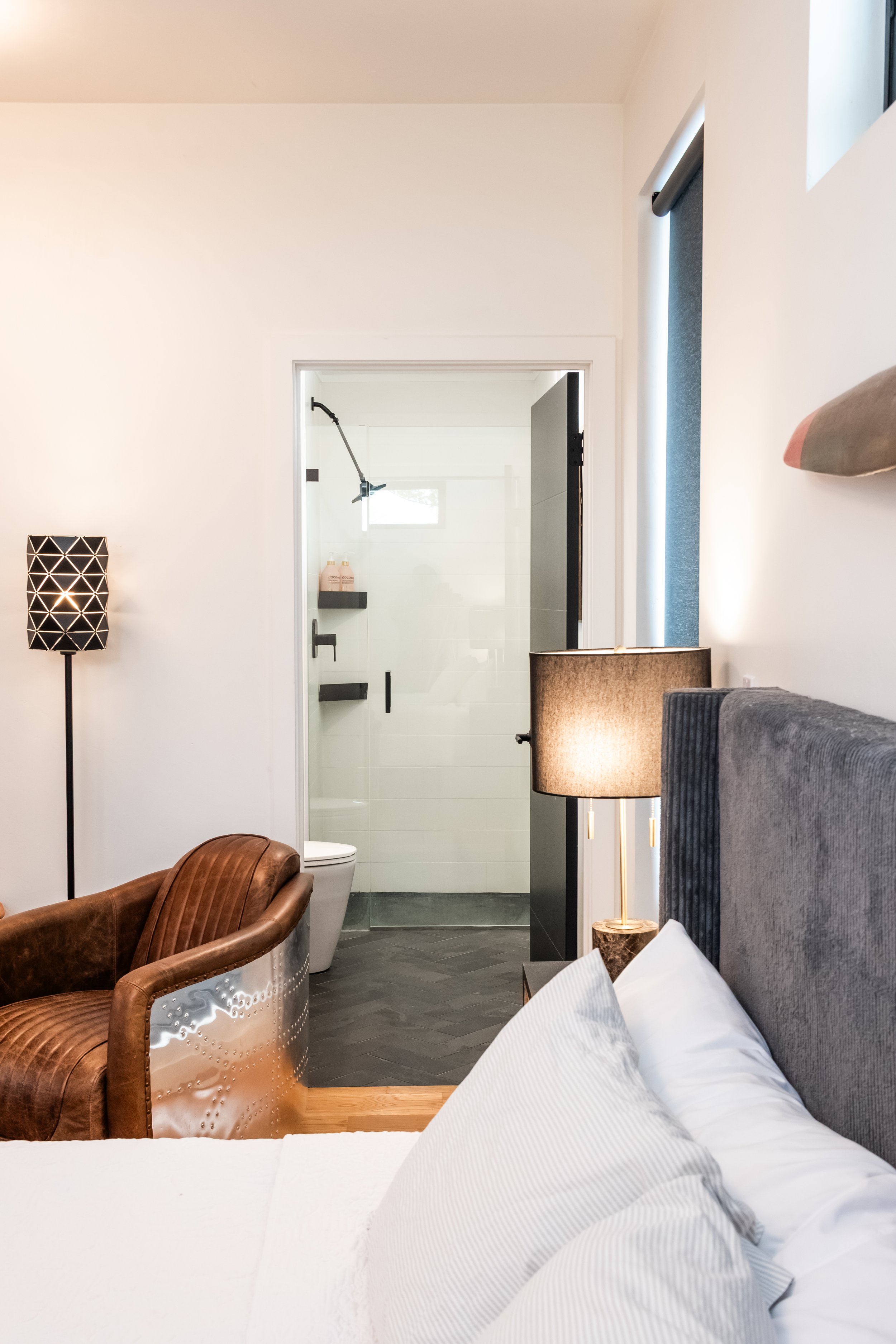 Bedroom 1 - Bathroom