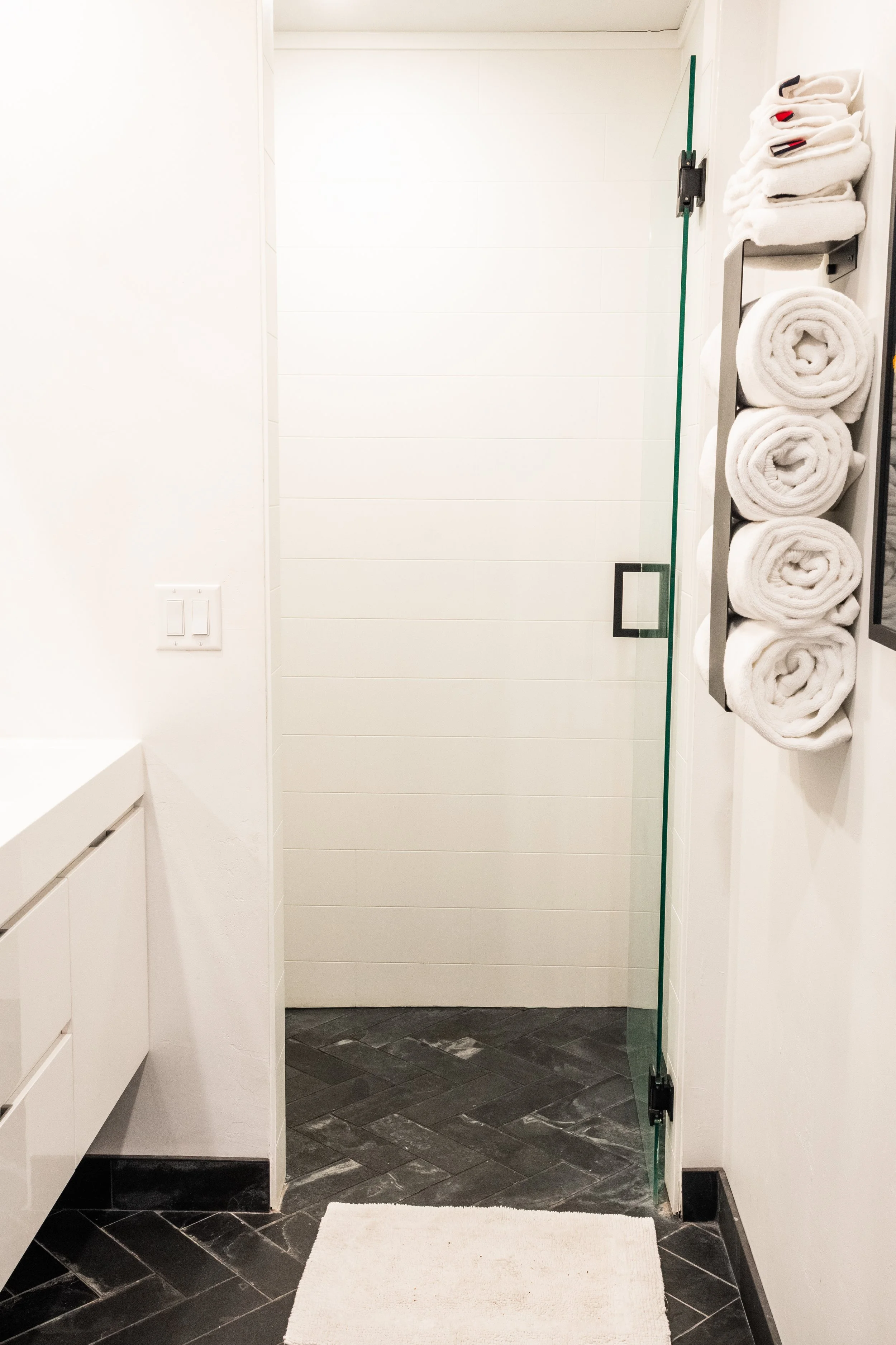 Shared Upstairs Bathroom