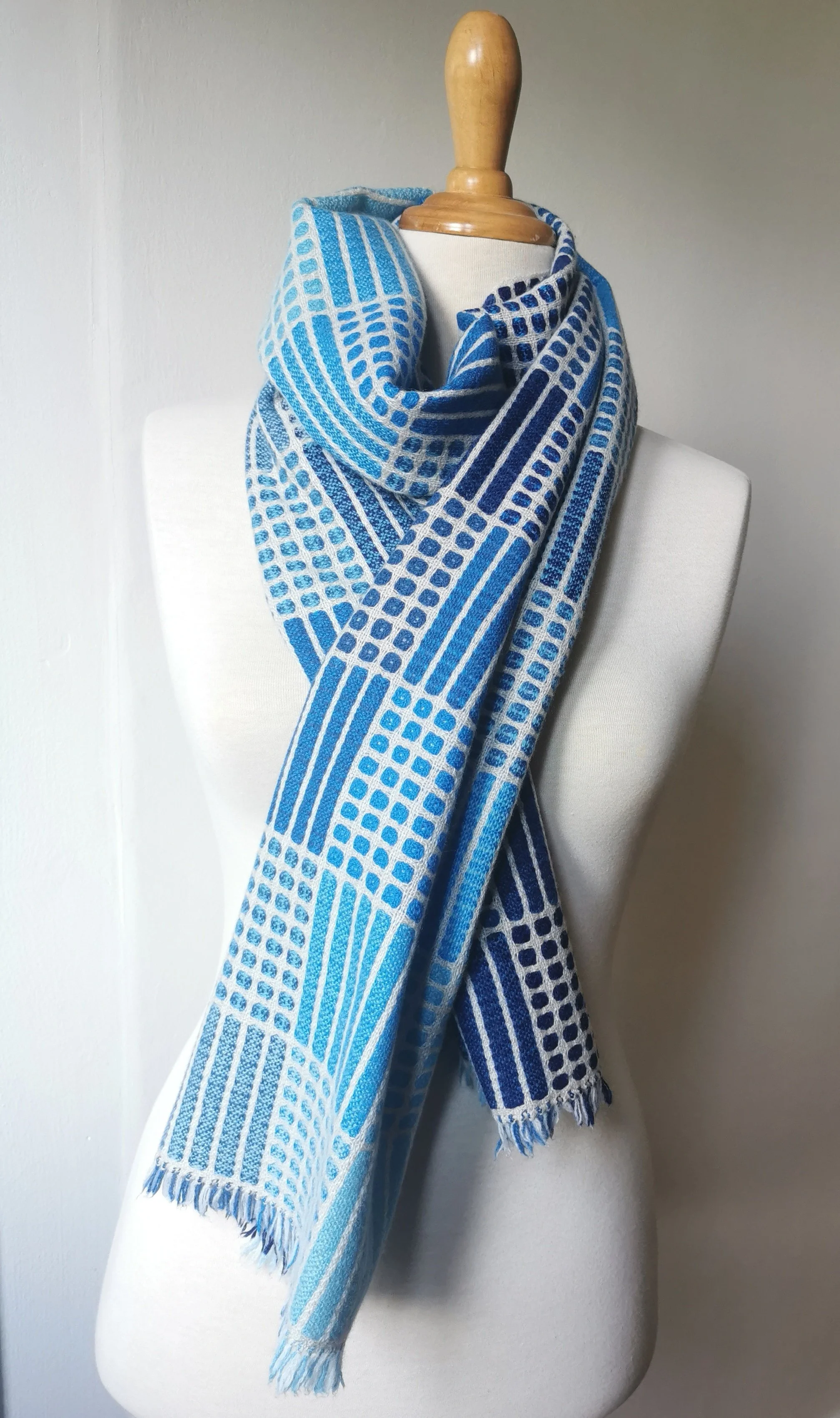 Variation en bleu — Écharpe en pur cachemire