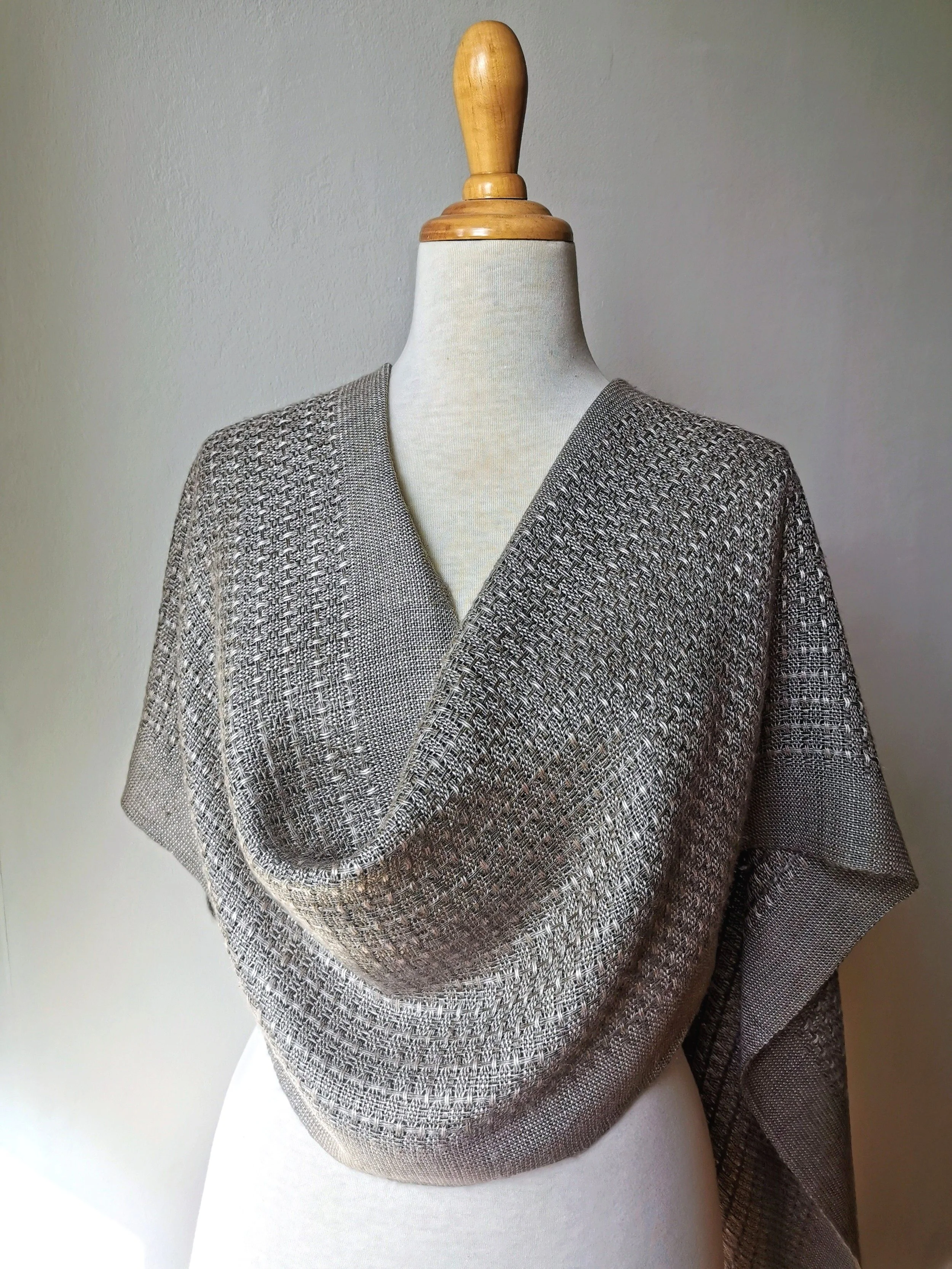 Grège — Echarpe en soie Tussah