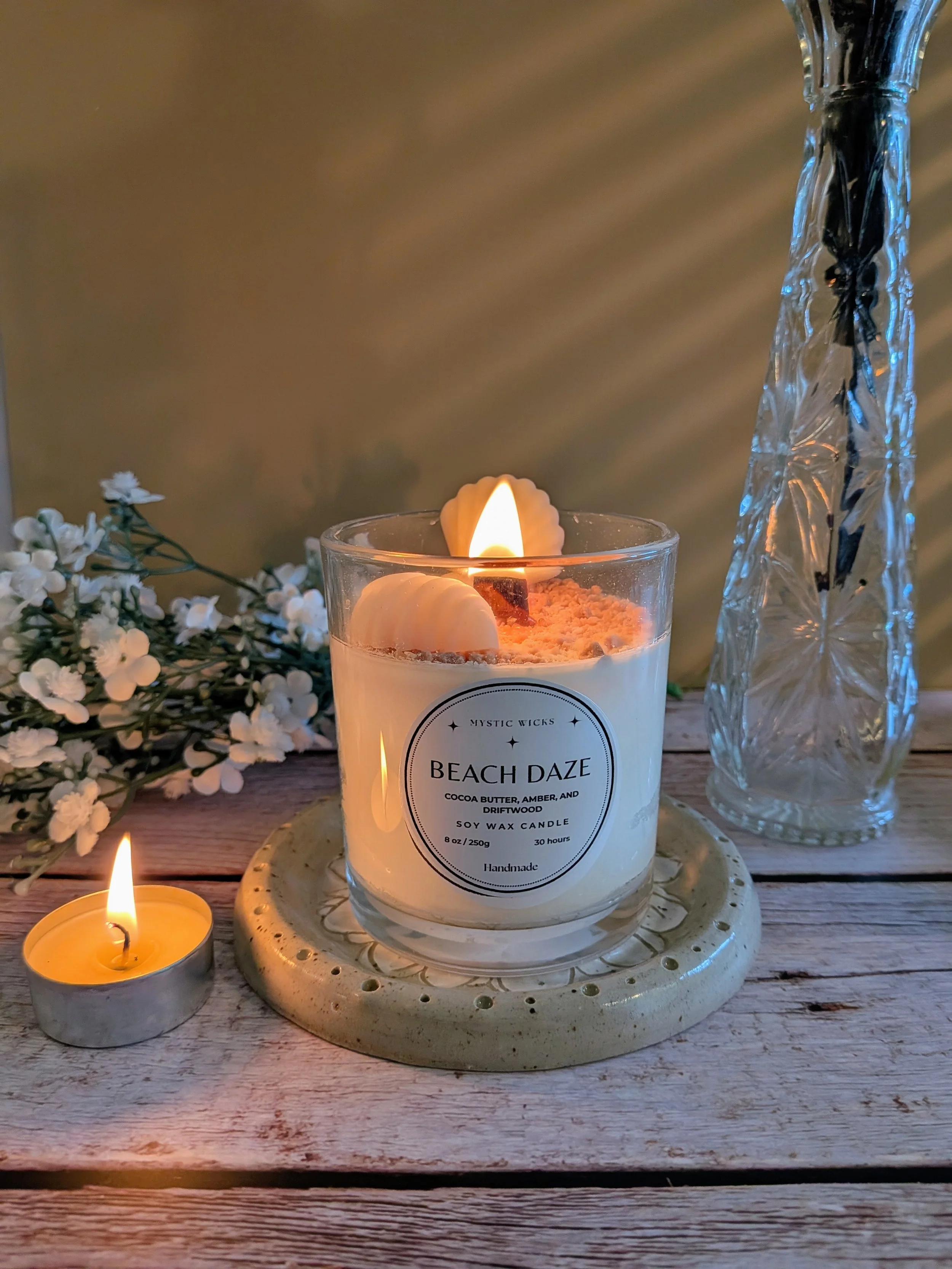 Beach Daze Cocoa Butter and Driftwood Beach Candle